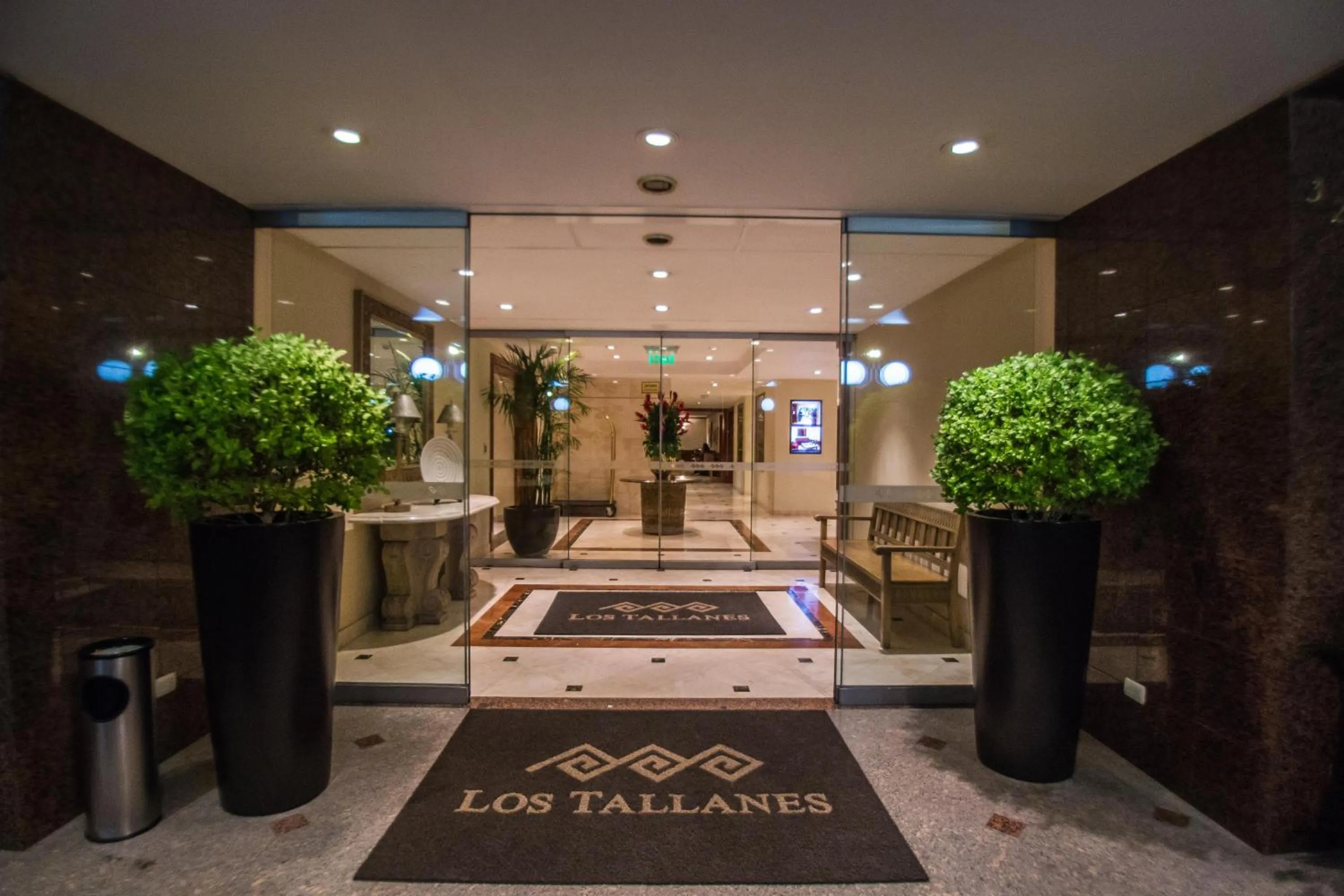 Facade/entrance in Los Tallanes Hotel & Suites