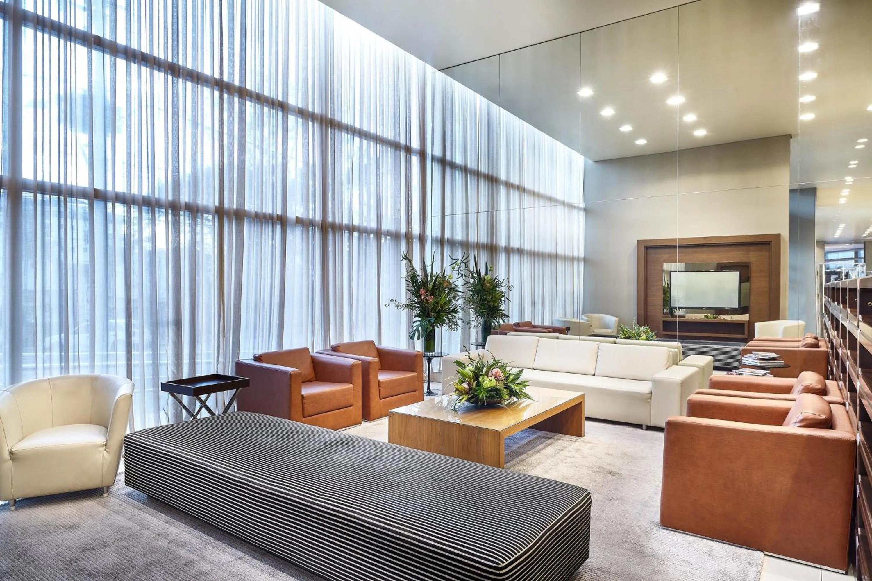 Lobby or reception in Sheraton Vitoria