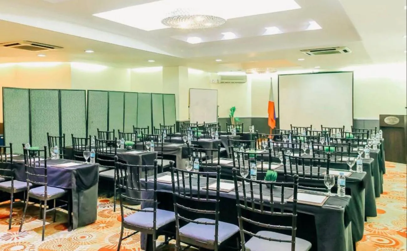 Banquet/Function facilities in Greenhills Elan Hotel Modern - Newly Renovated