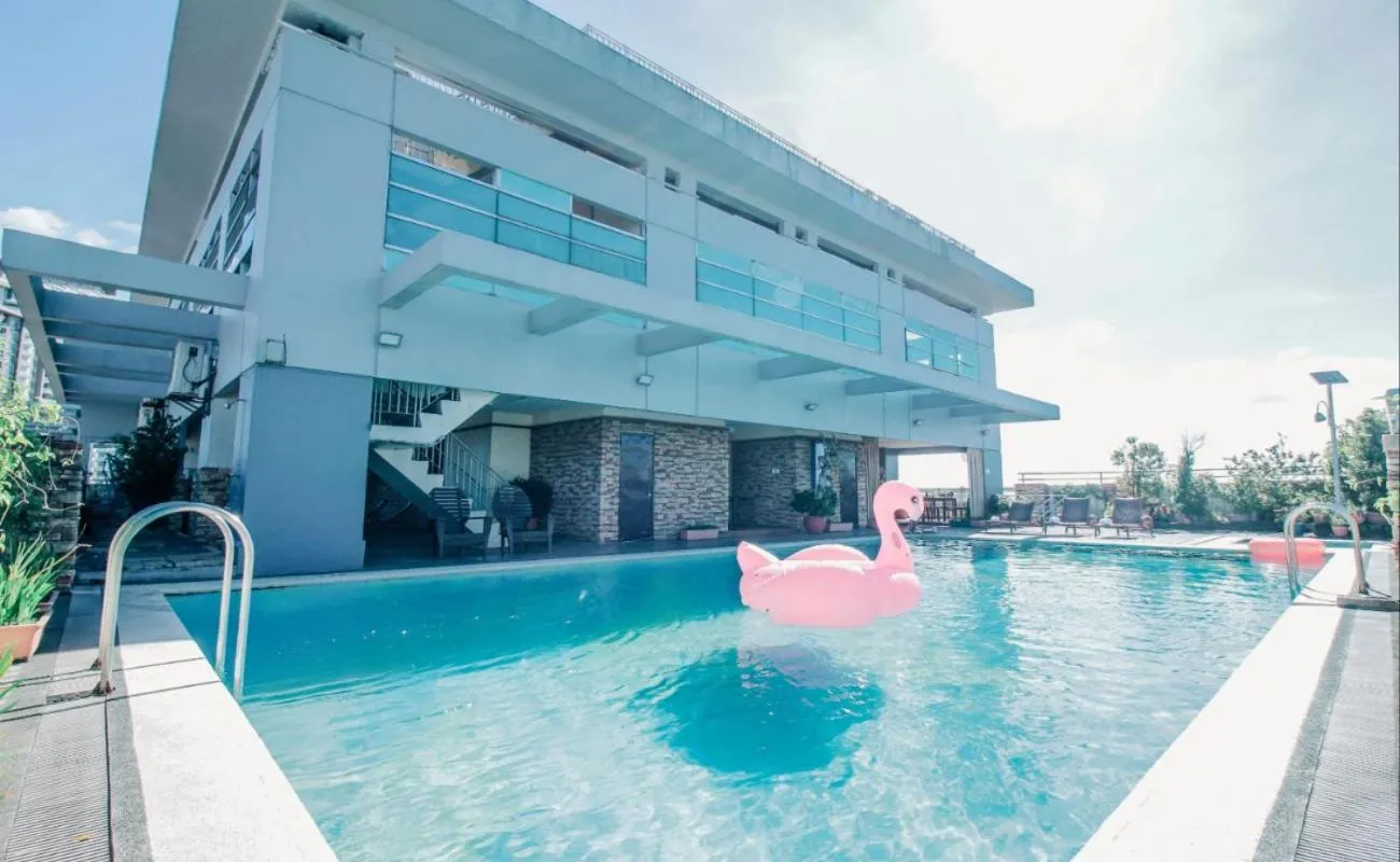 Swimming pool in Greenhills Elan Hotel Modern - Newly Renovated