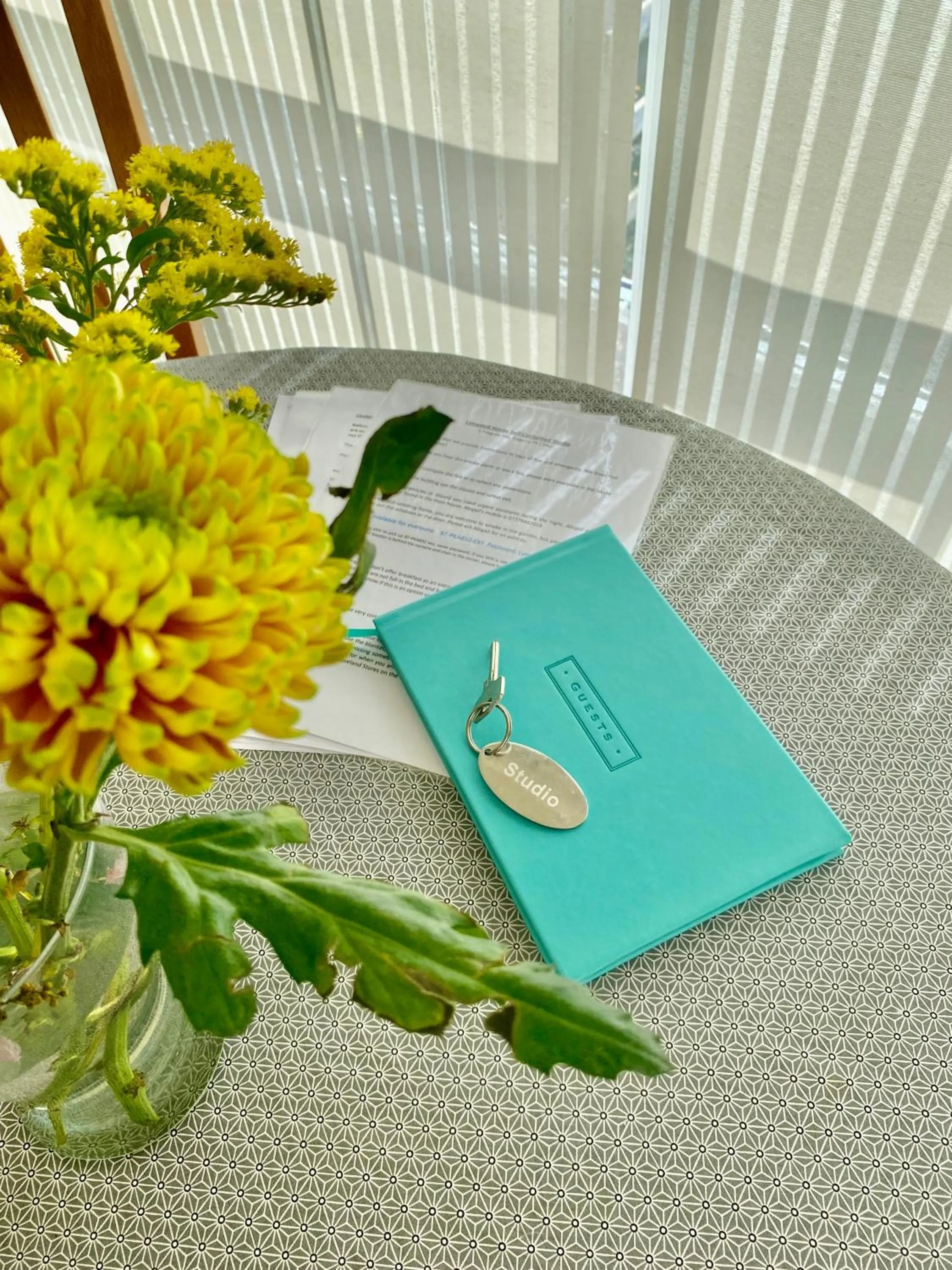 Living room in Lynwood House Bed and Breakfast