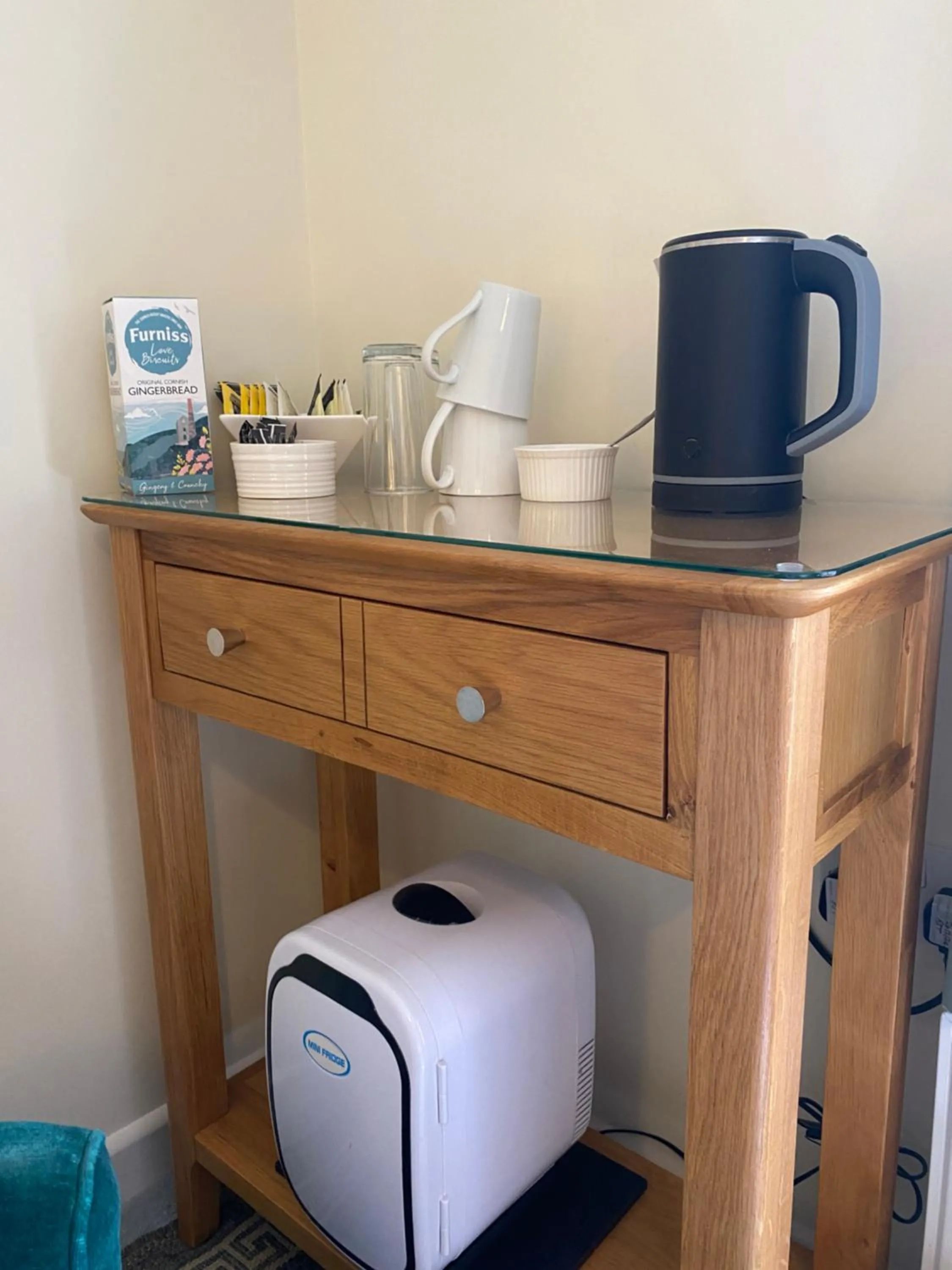 Coffee/tea facilities in Lynwood House Bed and Breakfast