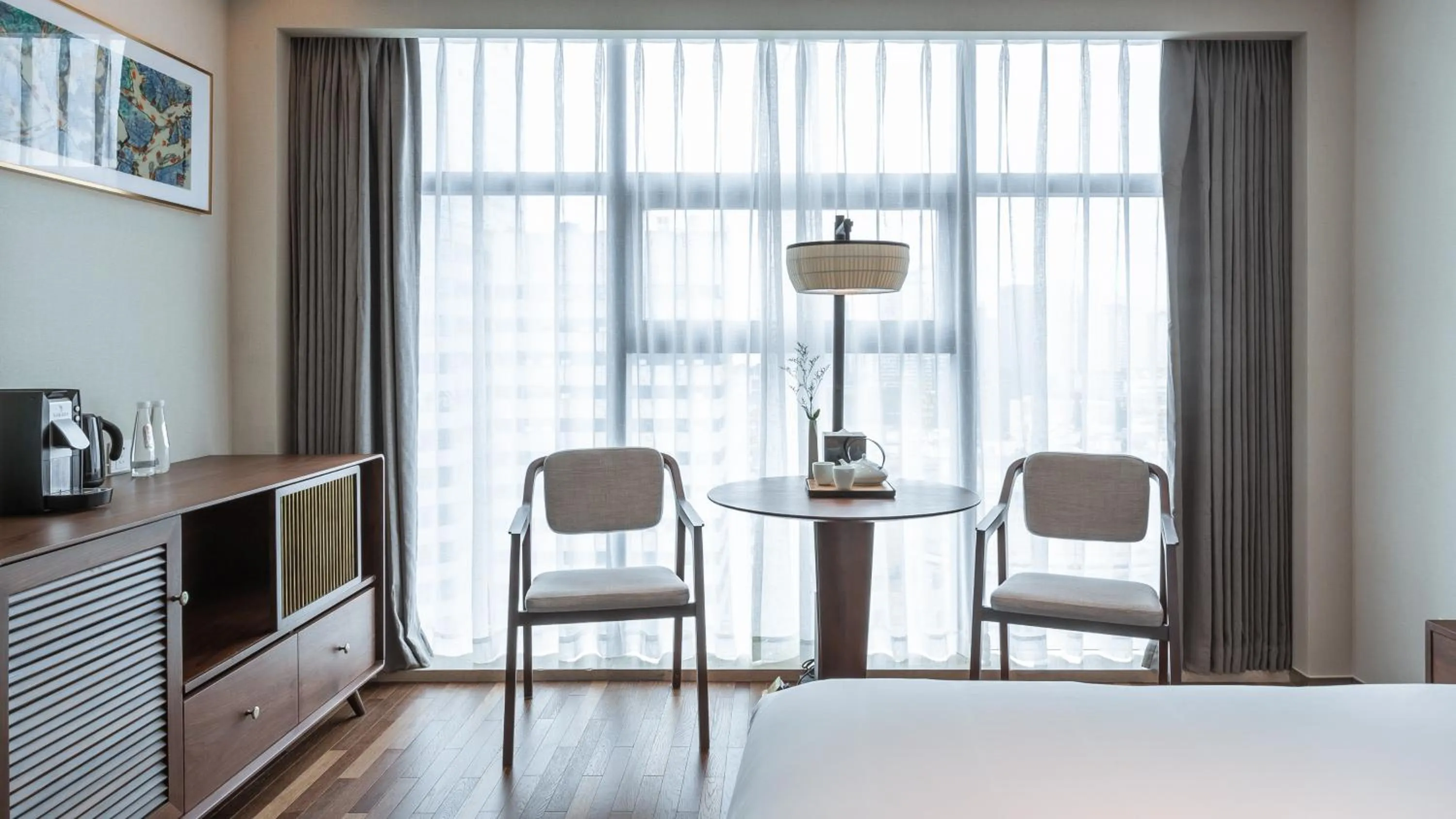 Seating area in Pagoda Hotel Hangzhou West Lake Wulin - City Center and Family Friendly