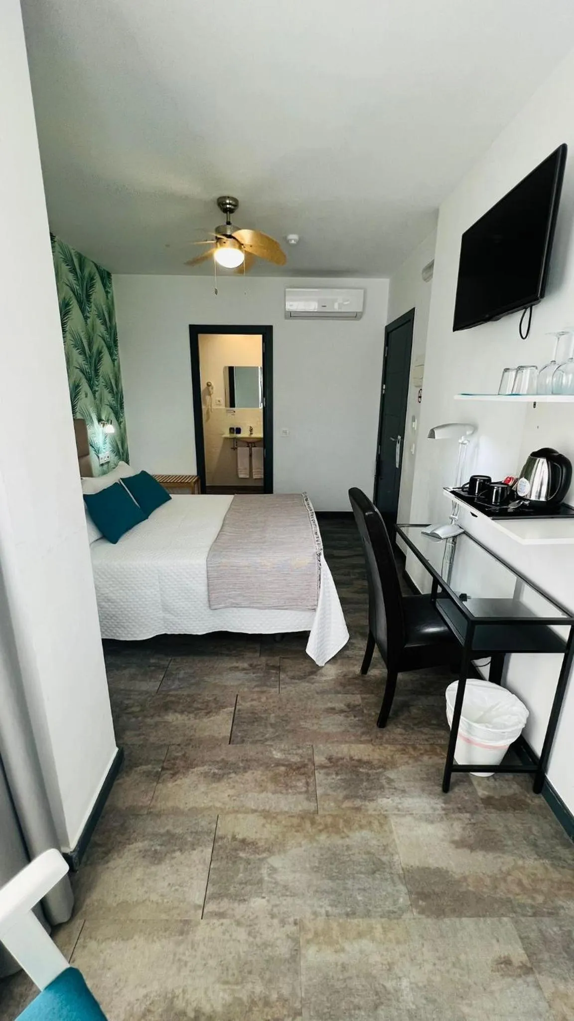 Bed in Bajondillo Beach Cozy Inns