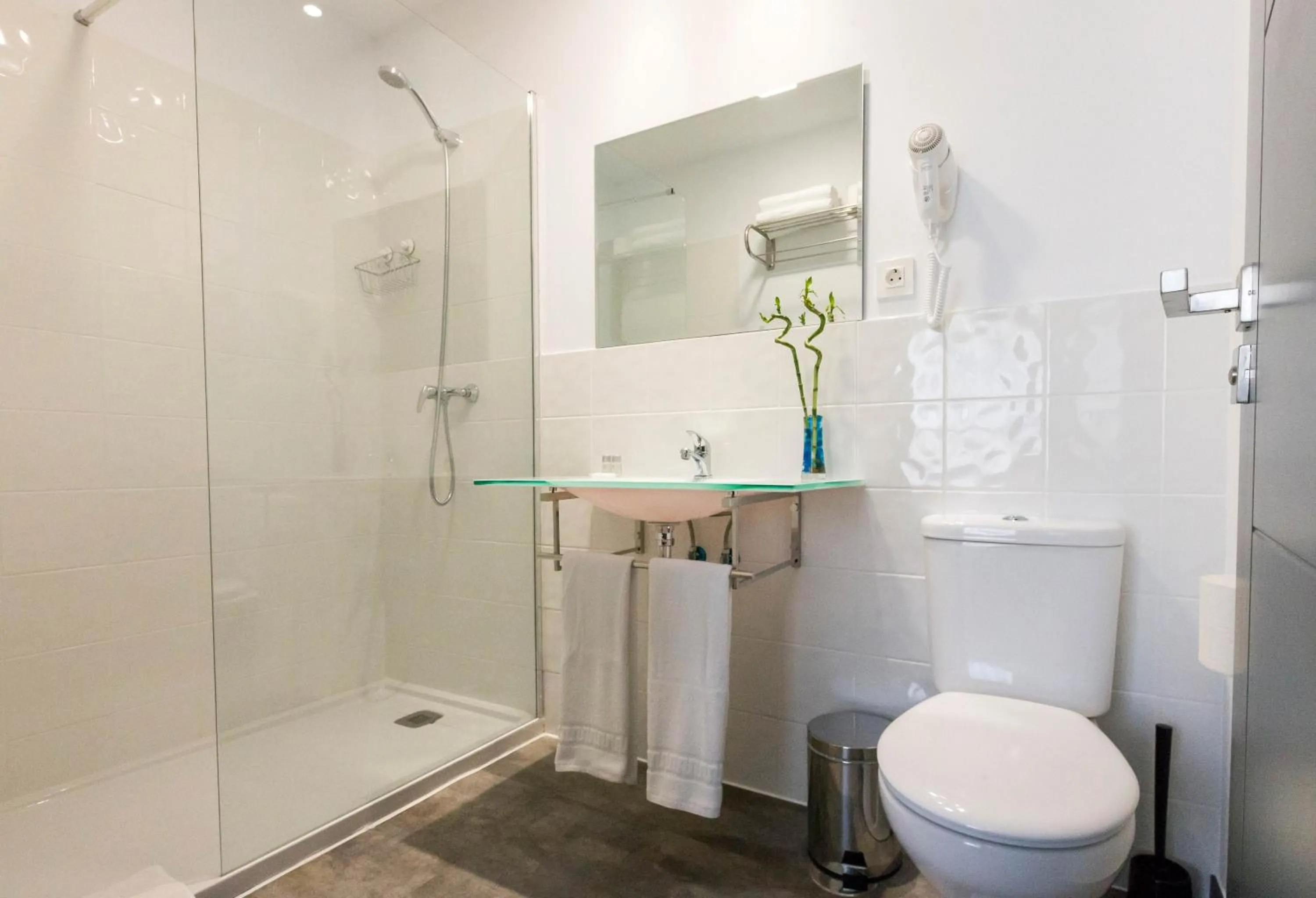 Bathroom in Bajondillo Beach Cozy Inns