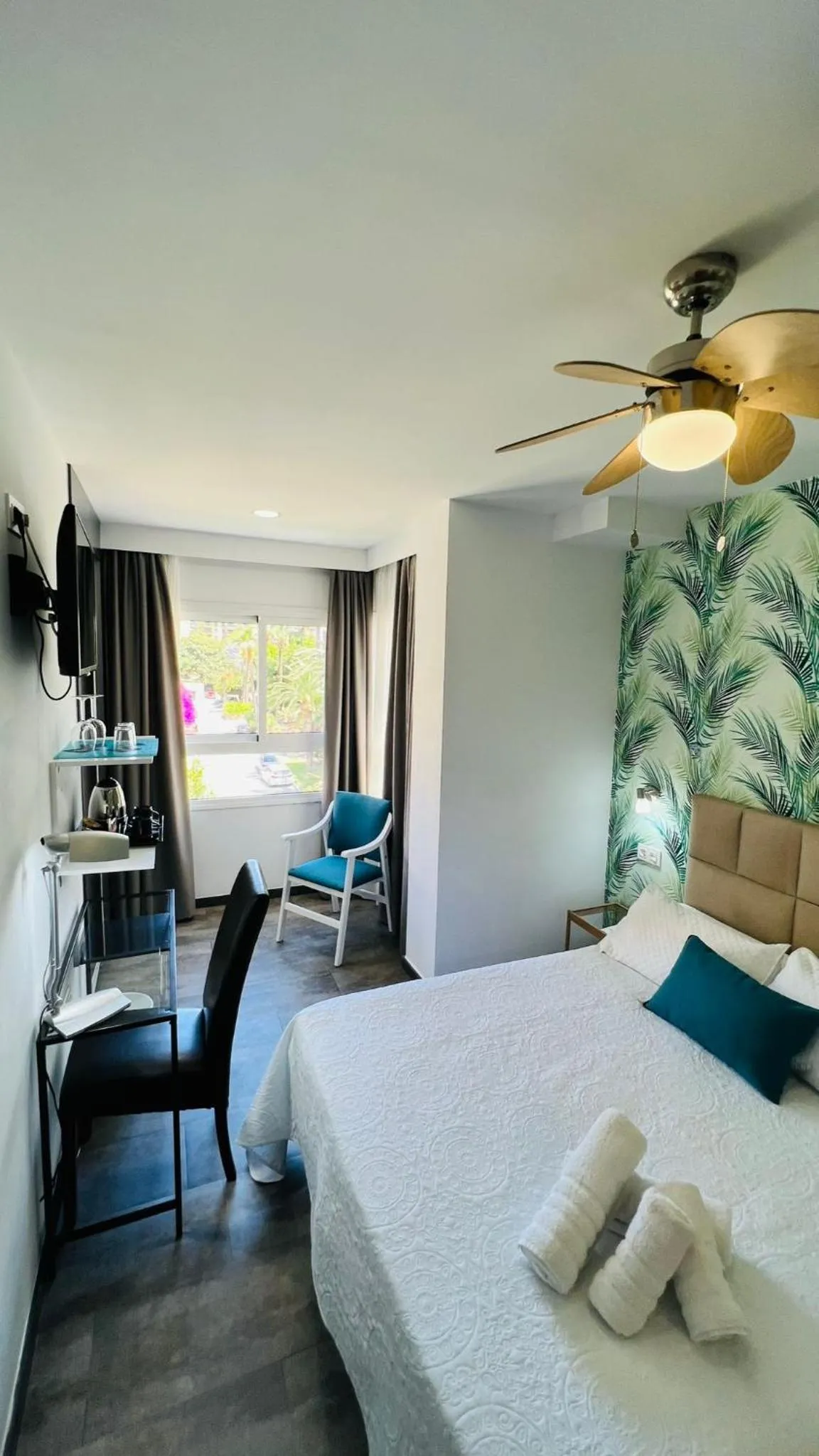 Bed in Bajondillo Beach Cozy Inns