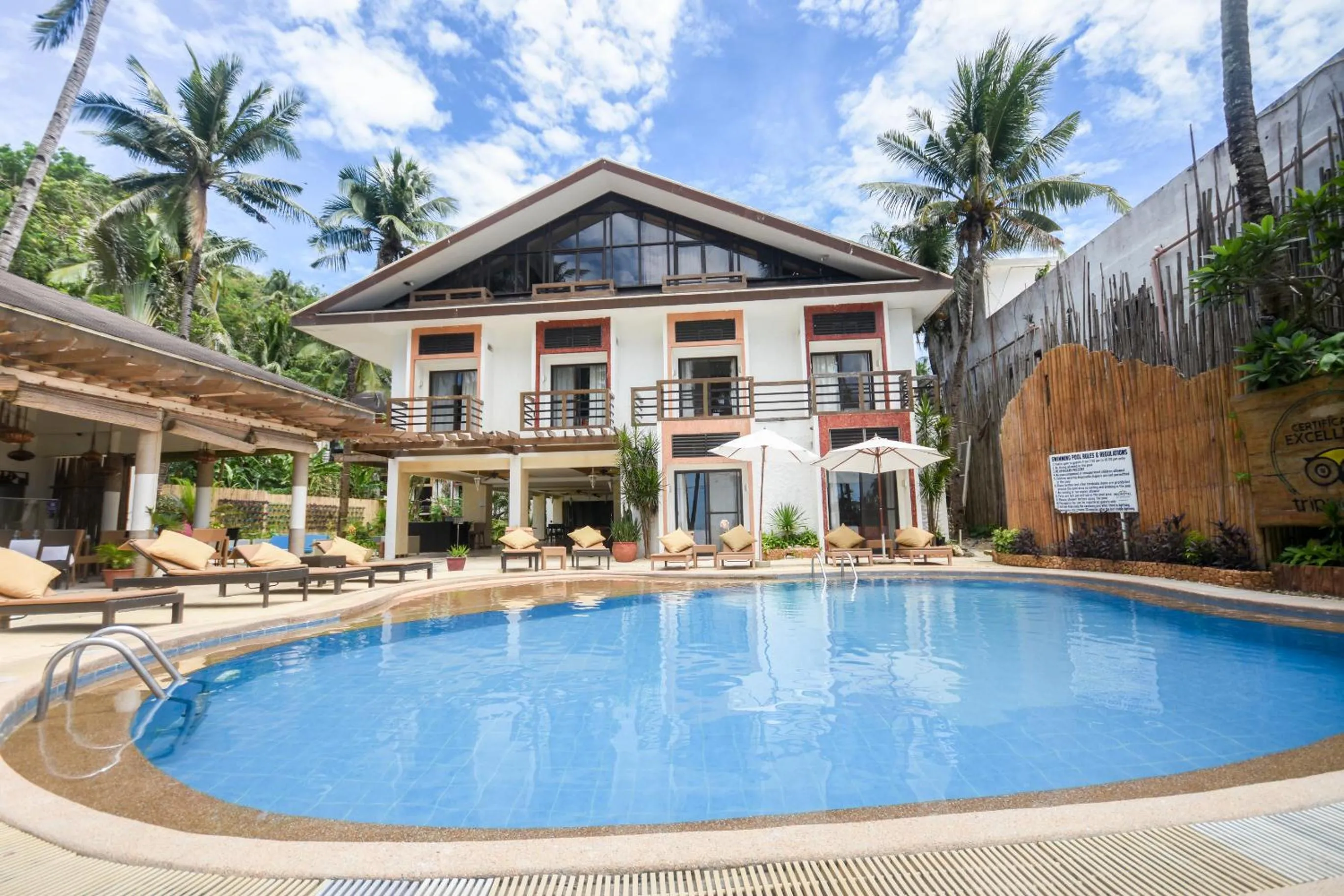 Facade/entrance in Microtel by Wyndham Boracay