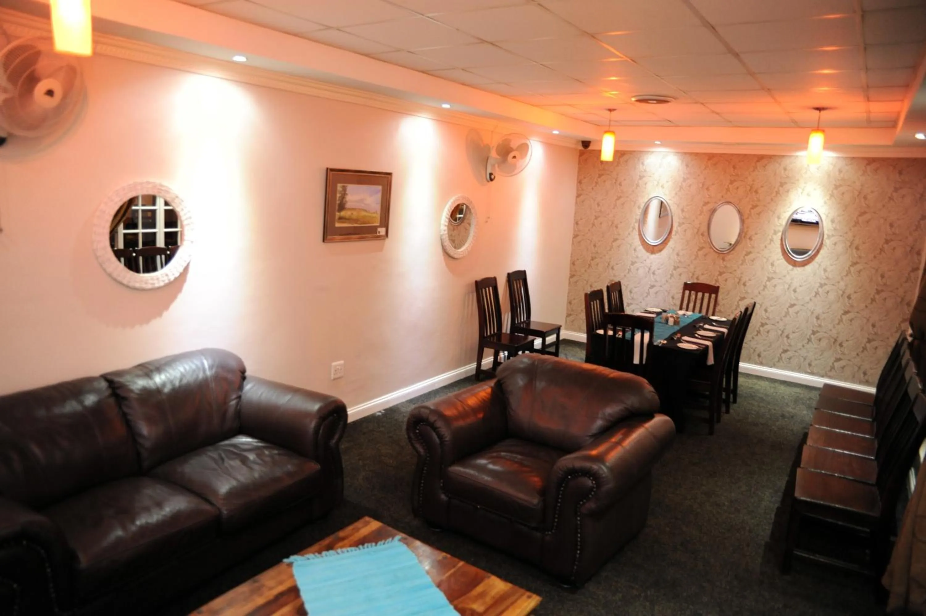 Lounge or bar in Mont d'Or Hotel Clarens