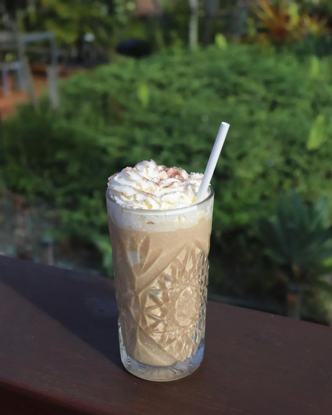 Breakfast in Colonial Palms Motor Inn