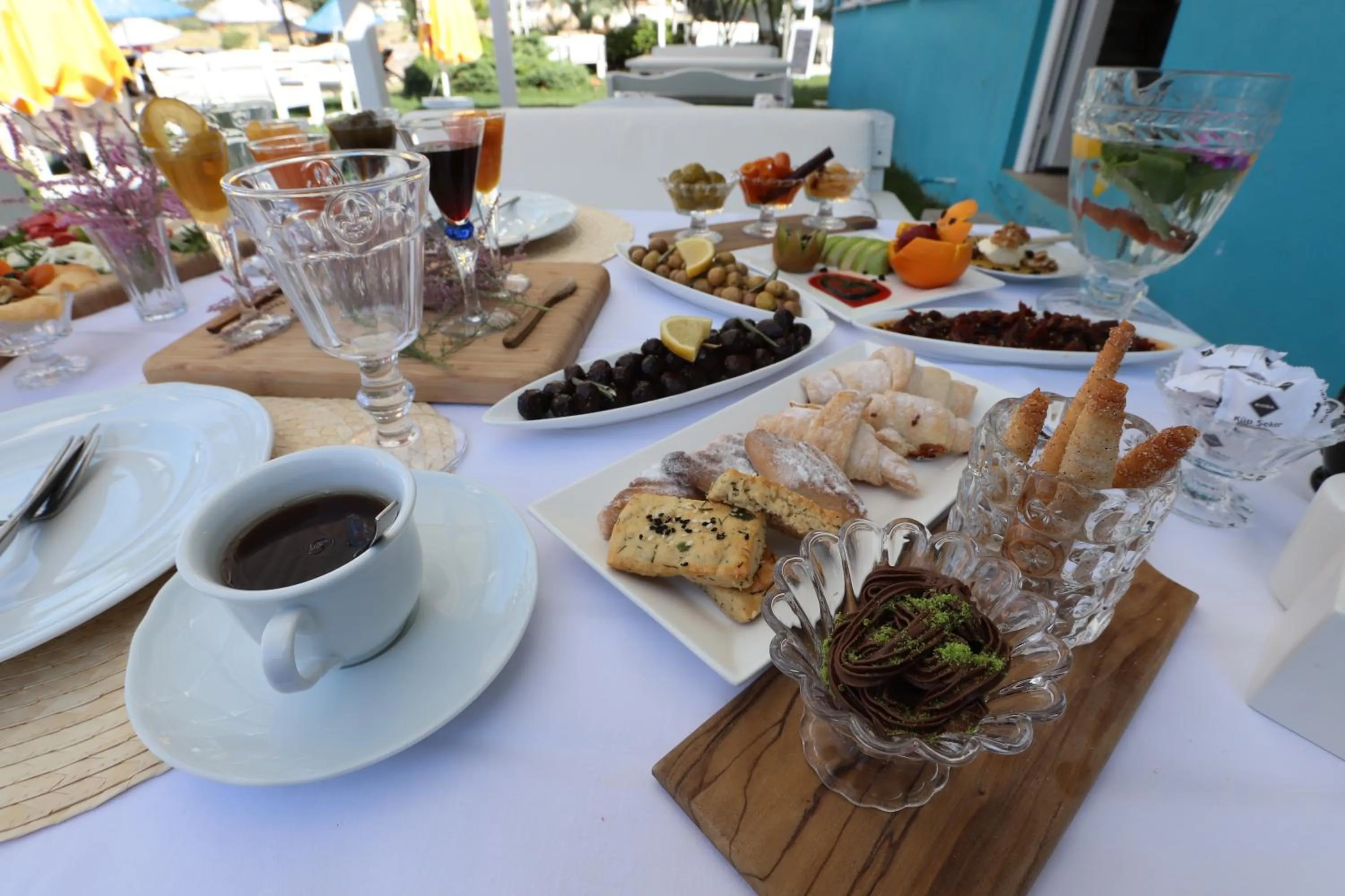 Food and drinks in Cundavilla Hotel & Suites