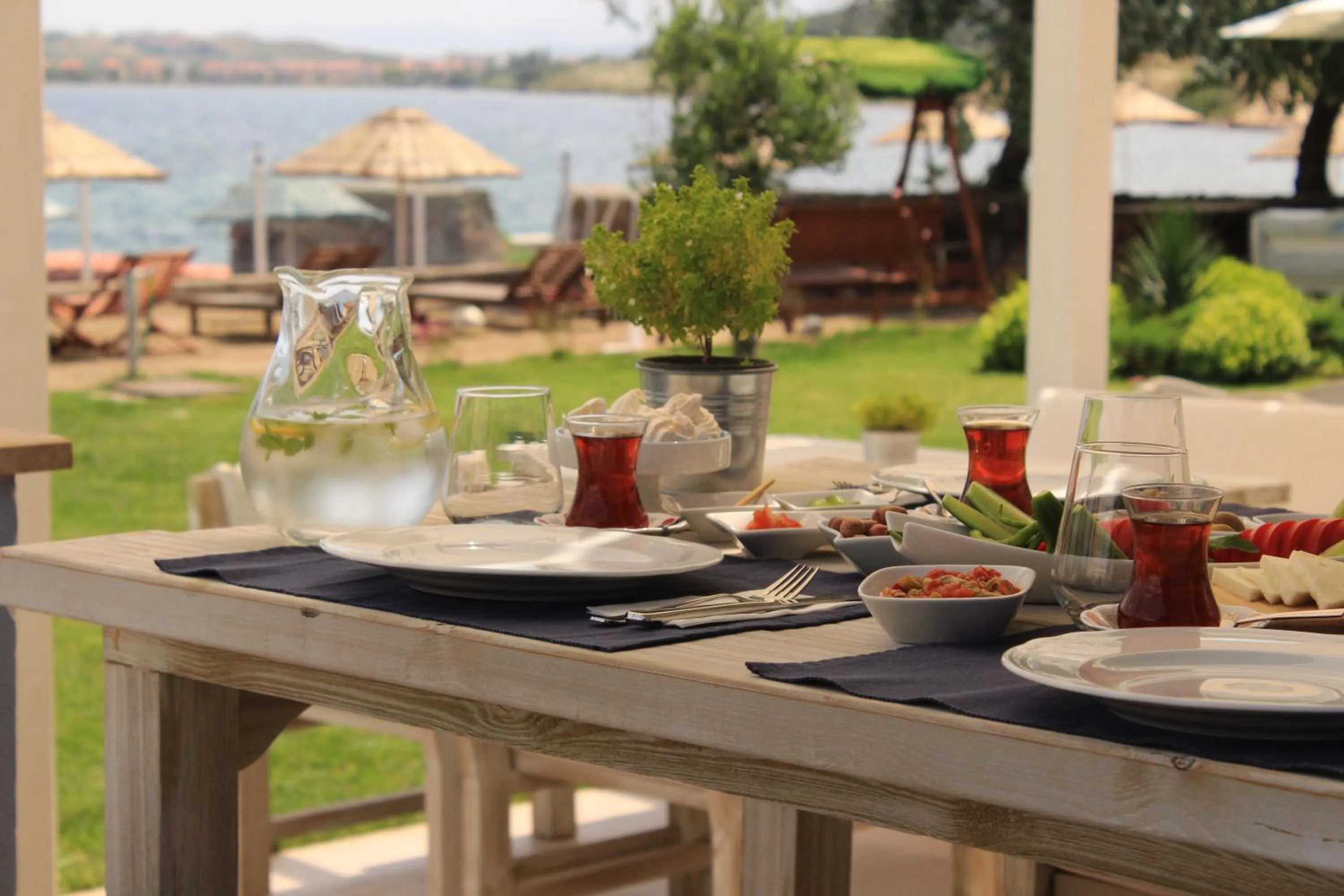 Restaurant/places to eat in Cundavilla Hotel & Suites