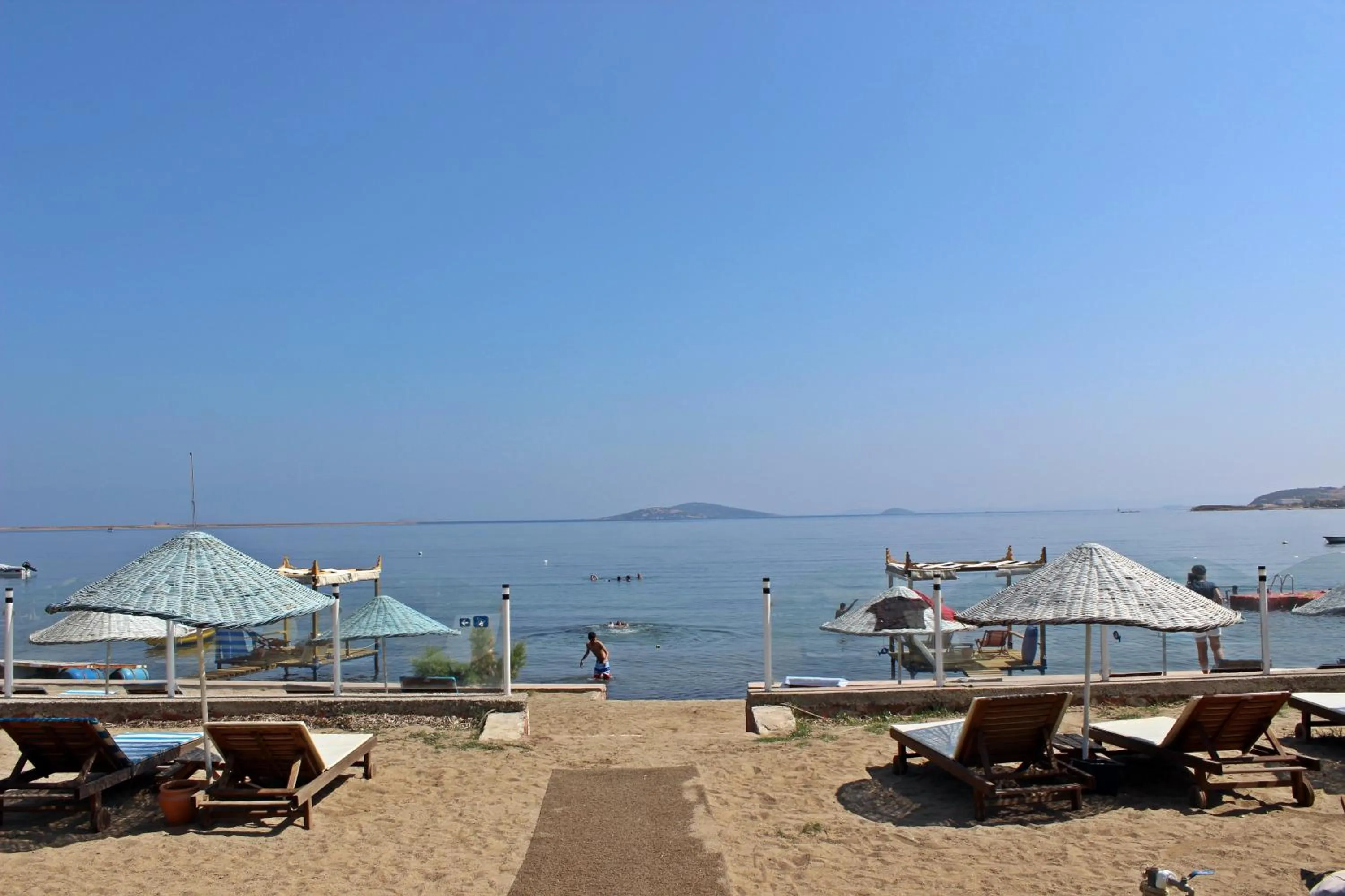 Beach in Cundavilla Hotel & Suites