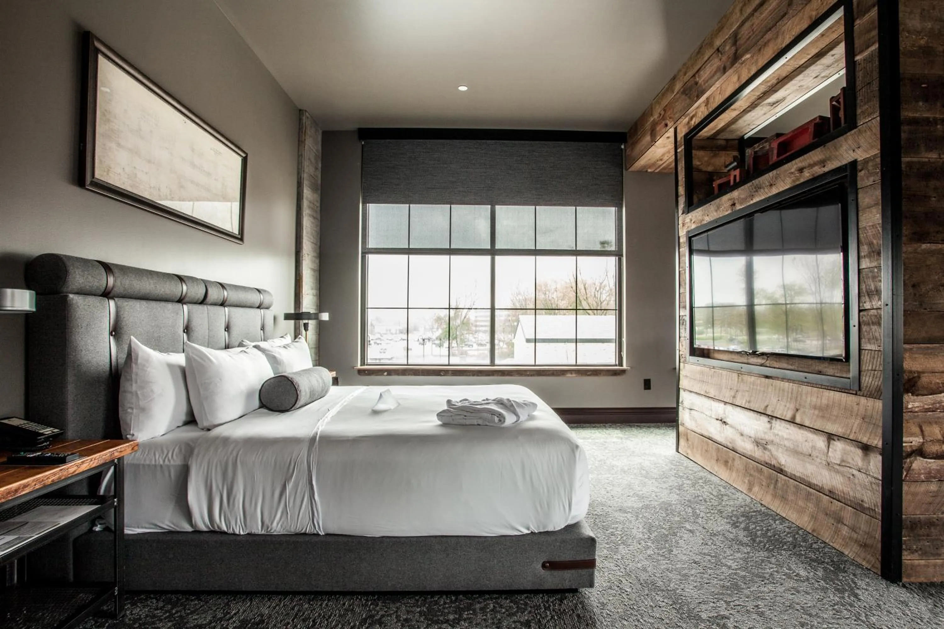 Bed in Ironworks Hotel Indy