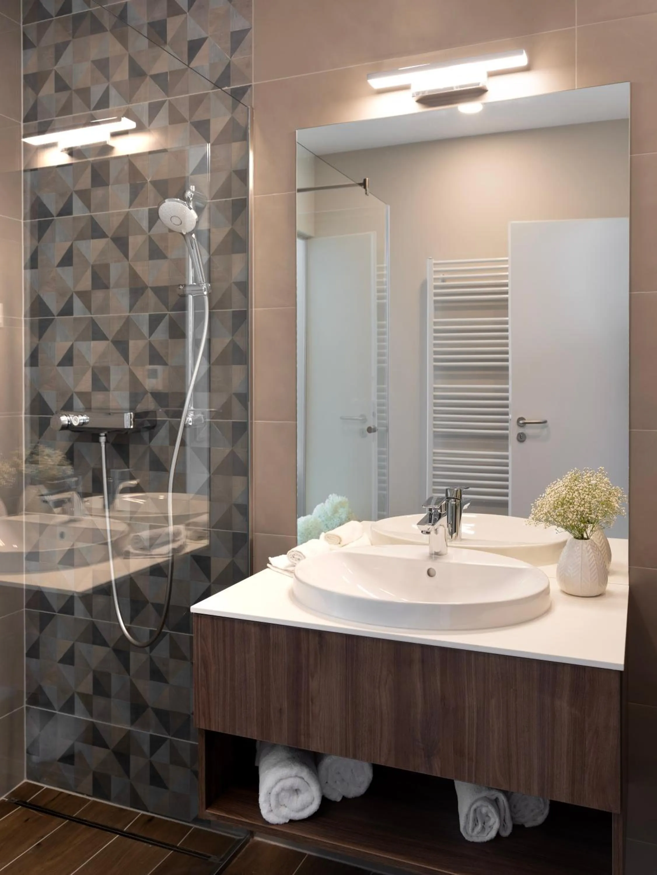 Shower in Zala Springs Golf Resort