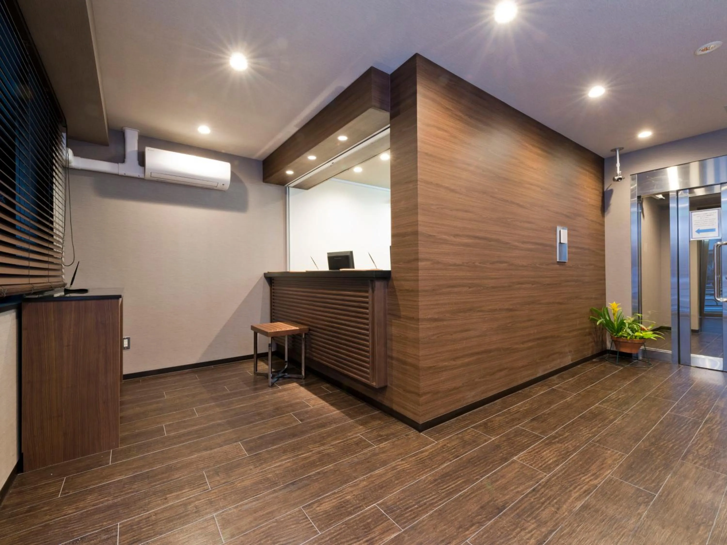 Lobby or reception in HOTEL MYSTAYS Ueno Iriyaguchi