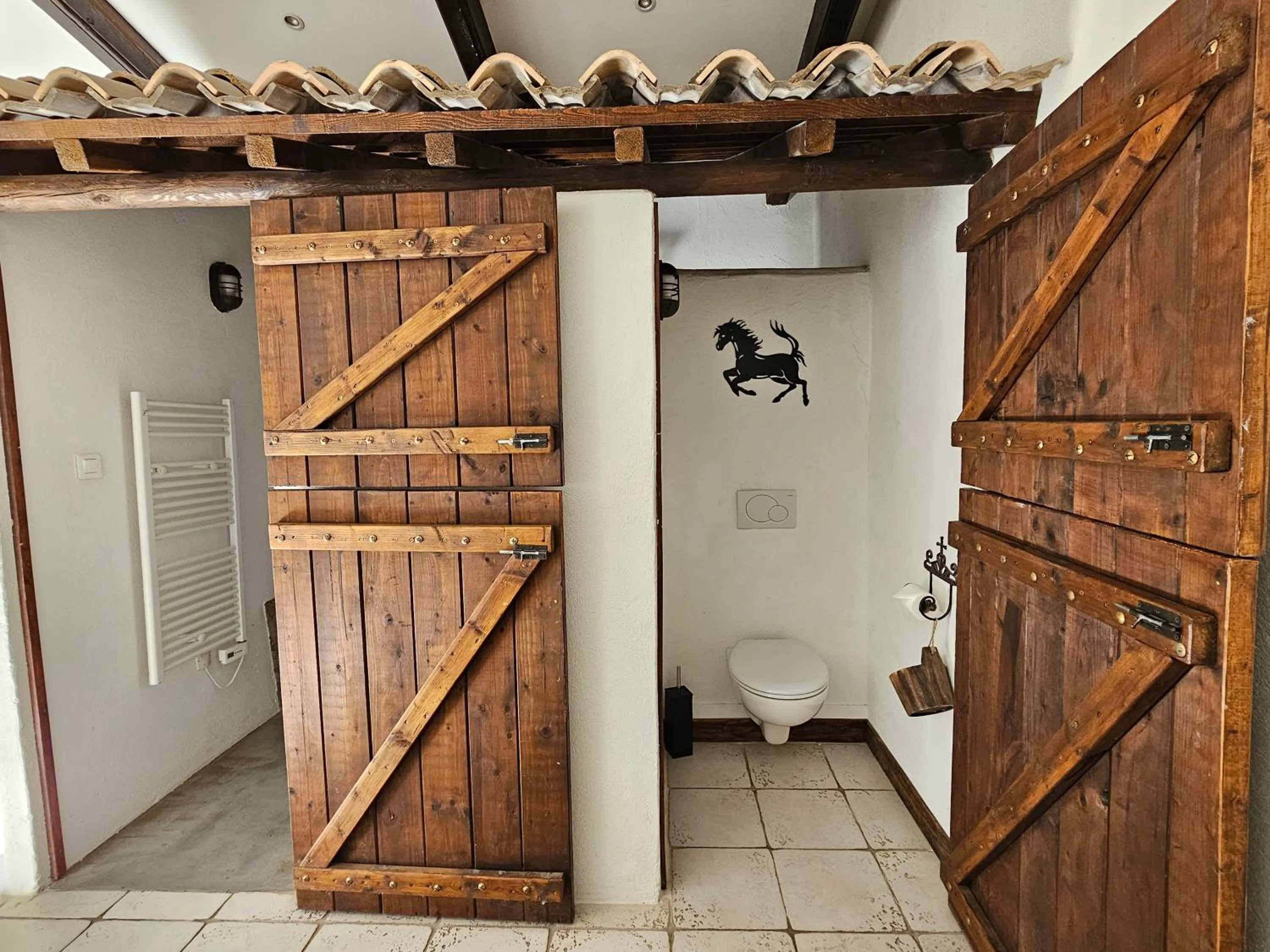 Toilet in Mas De Calabrun