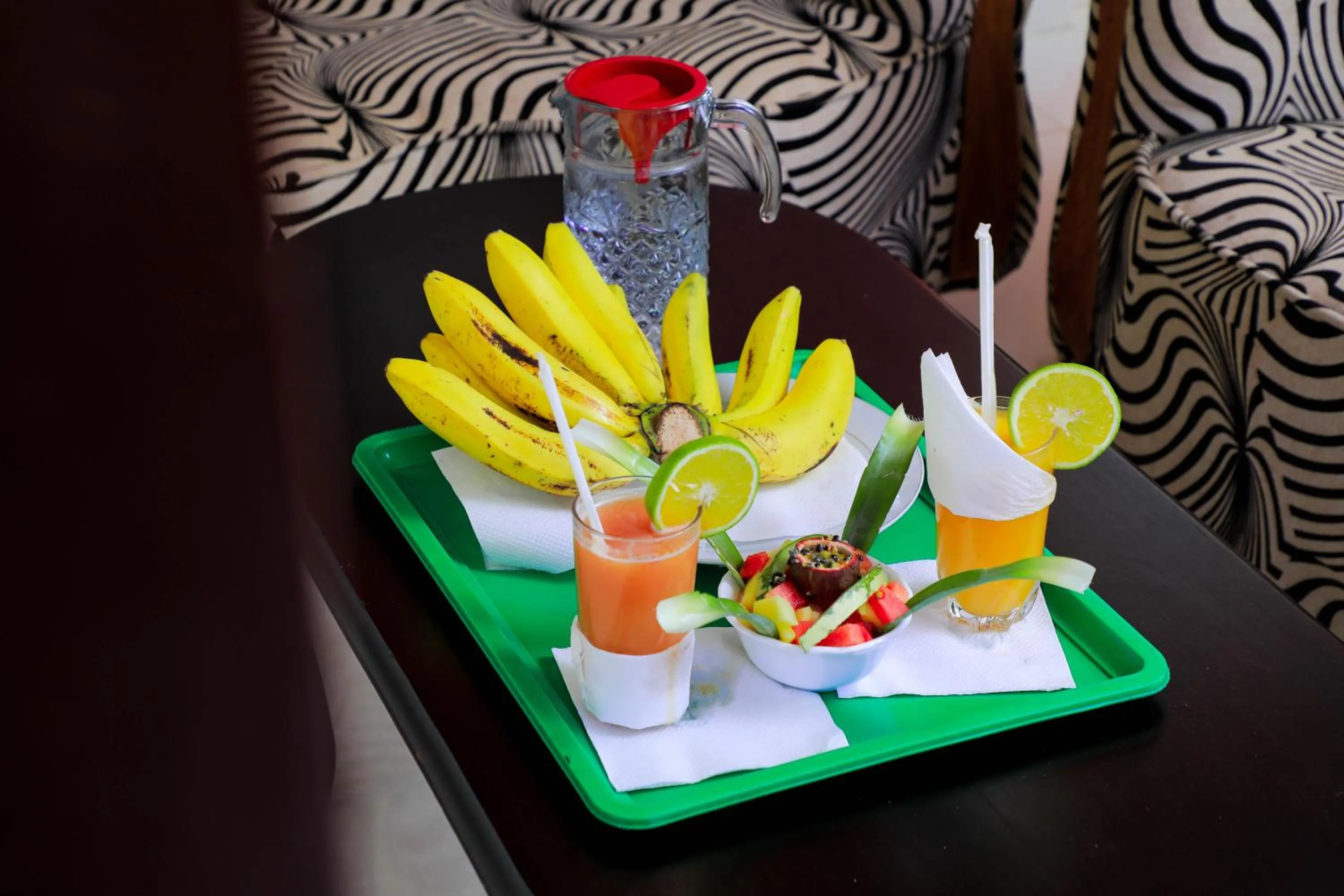 Food and drinks in Royal Park Hotel