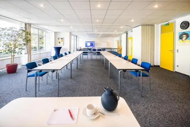 Meeting/conference room in Hotel ISG Heidelberg