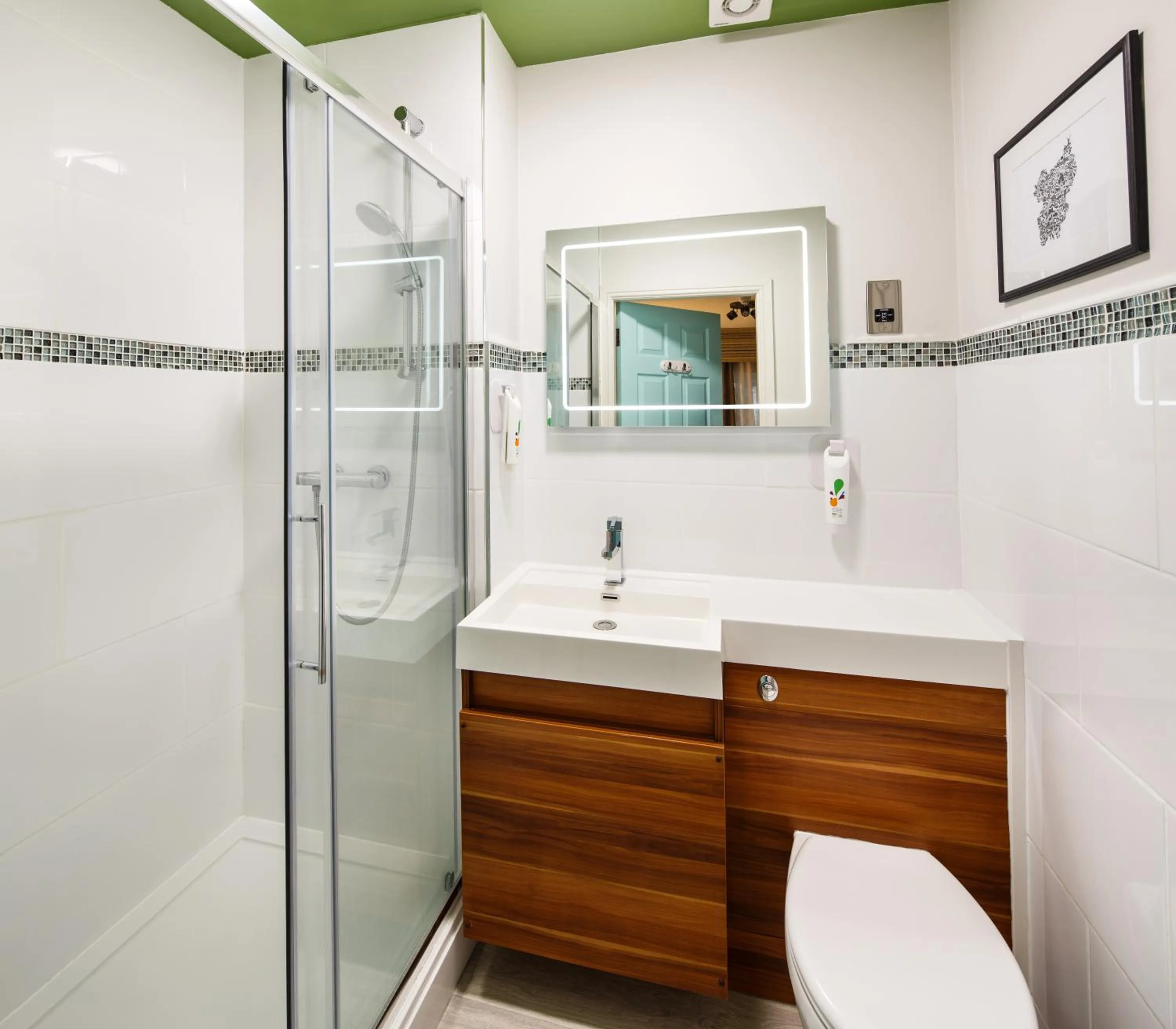 Shower, Bathroom in ibis Styles Birmingham Oldbury