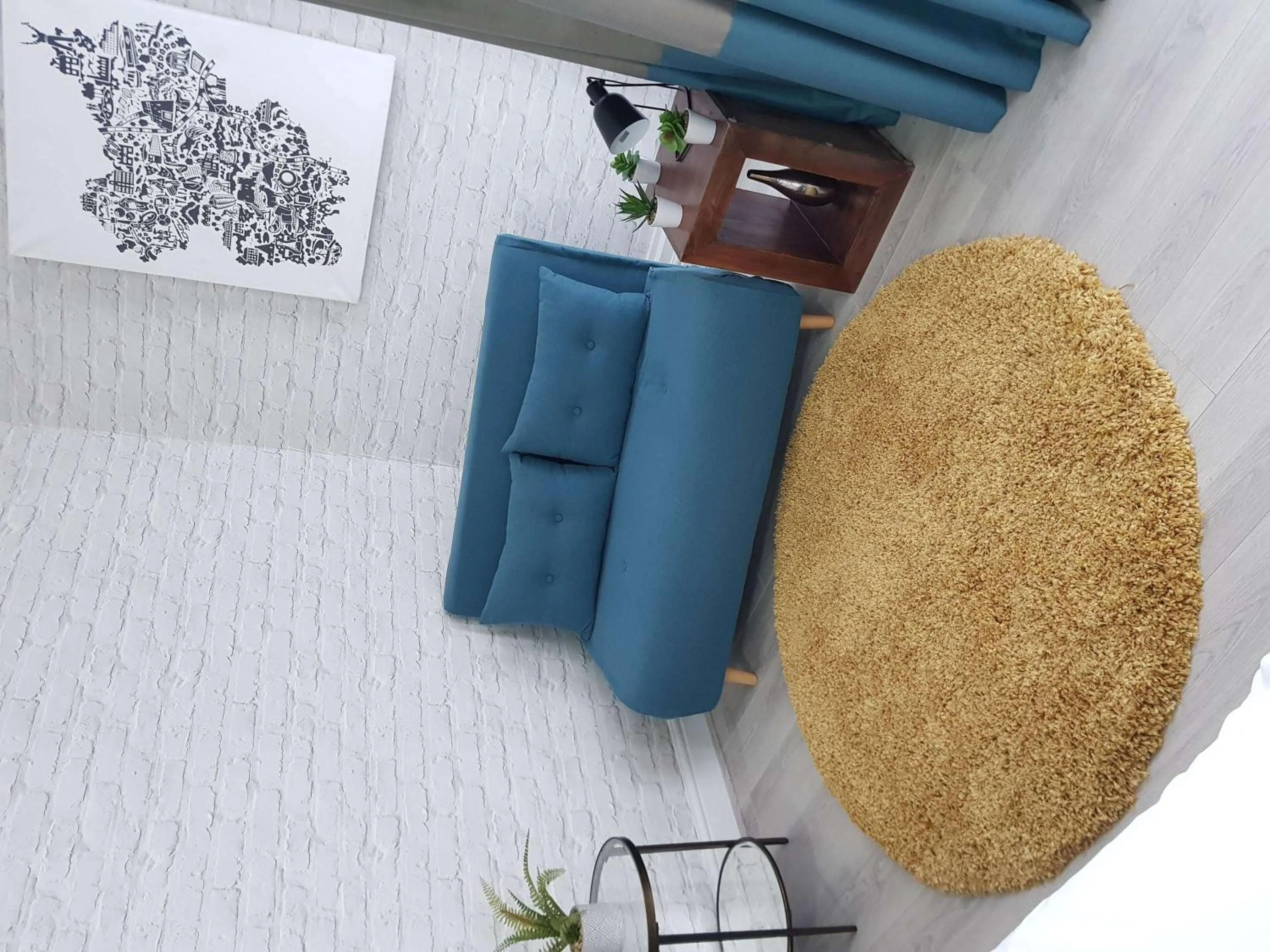 Photo of the whole room in ibis Styles Birmingham Oldbury