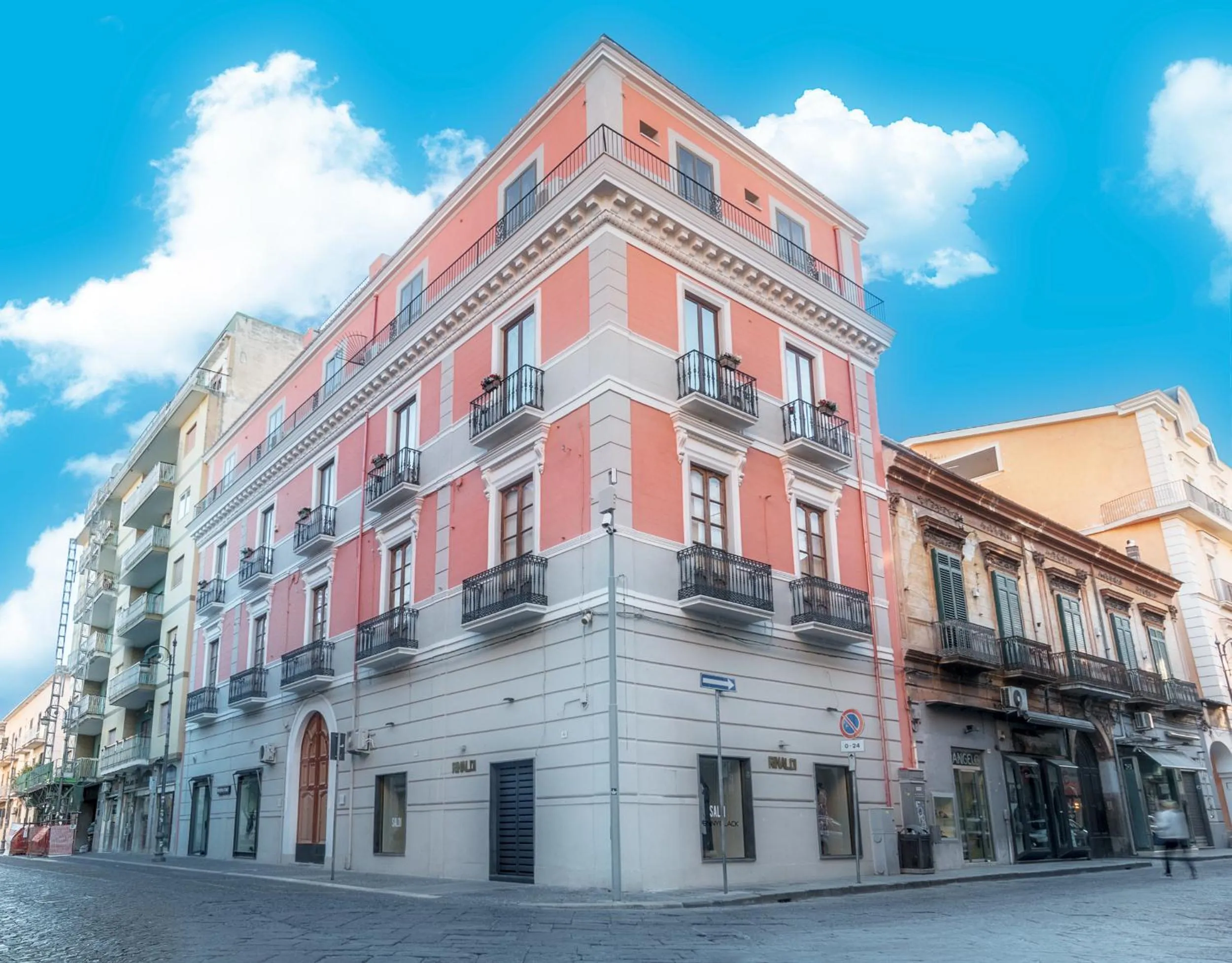 Facade/entrance in B&B Mariella's House