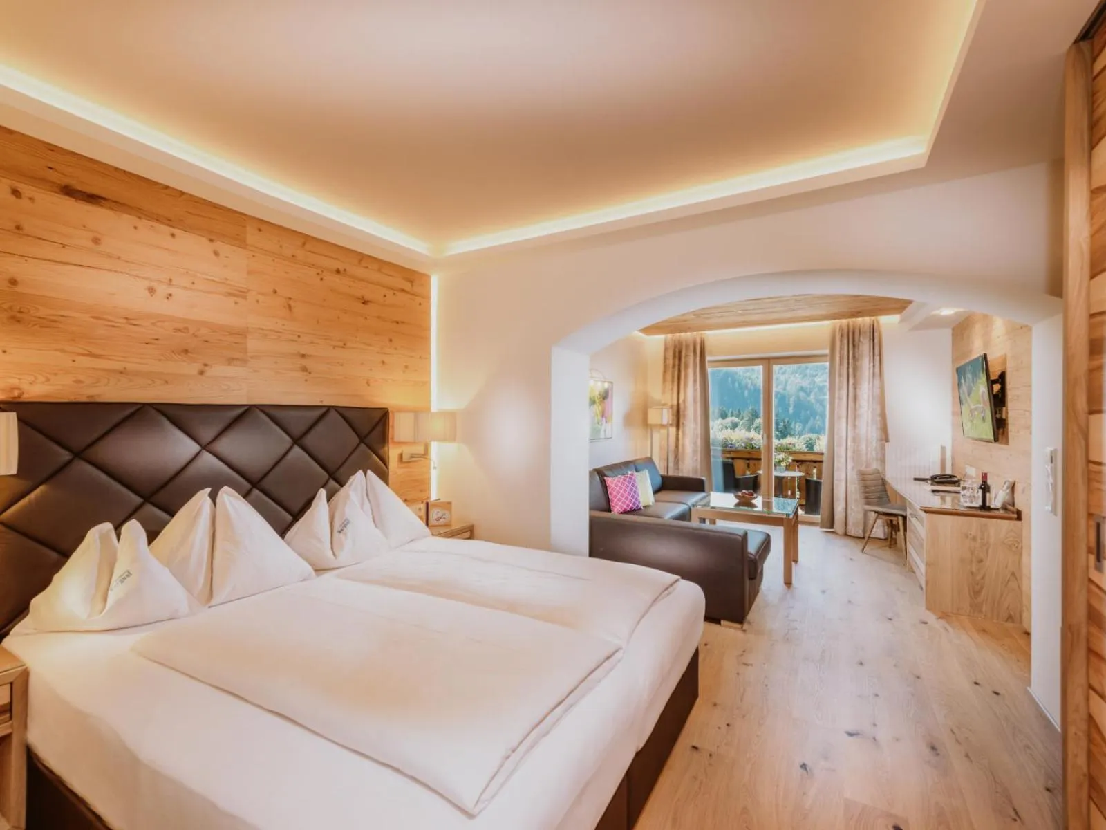 Bed in Verwöhnhotel Berghof