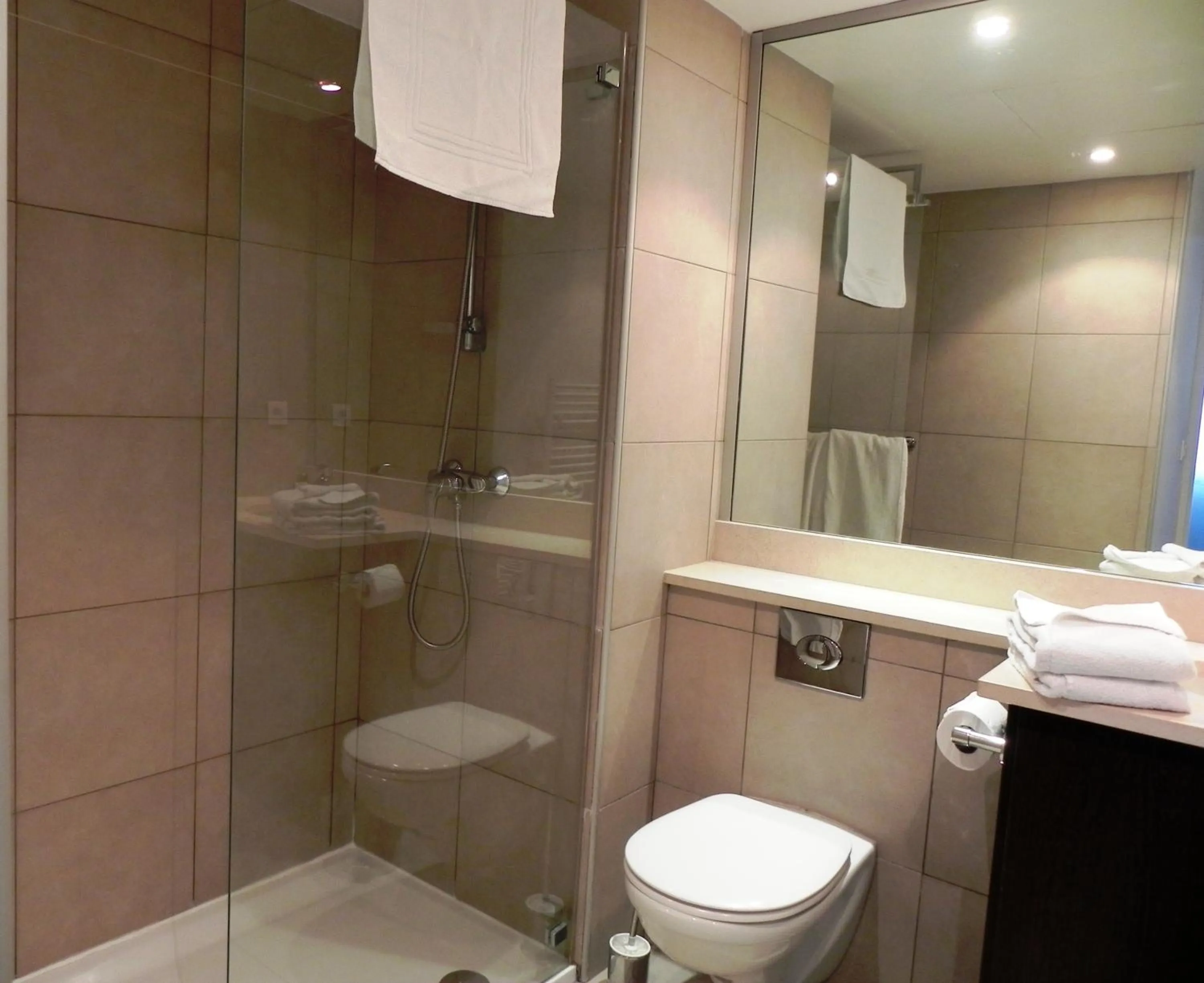 Bathroom in Residence Services Calypso Calanques Plage