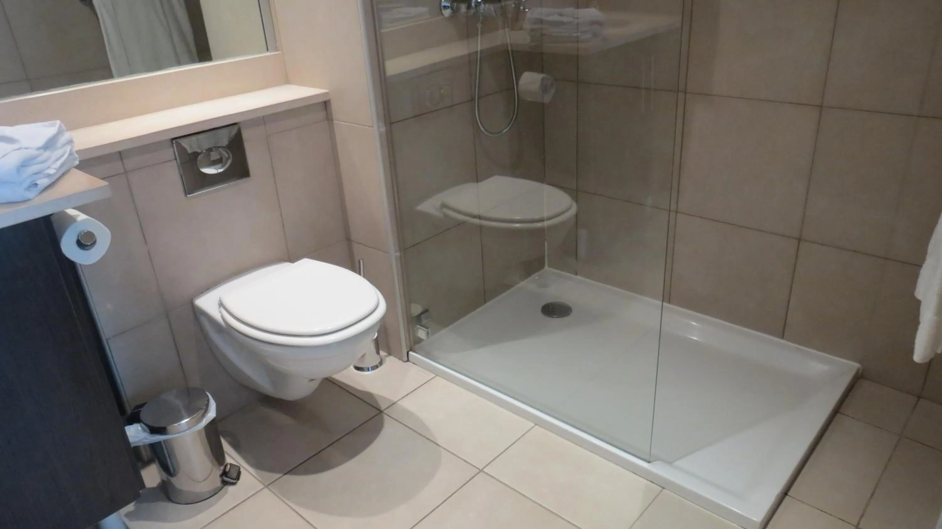 Bathroom in Residence Services Calypso Calanques Plage