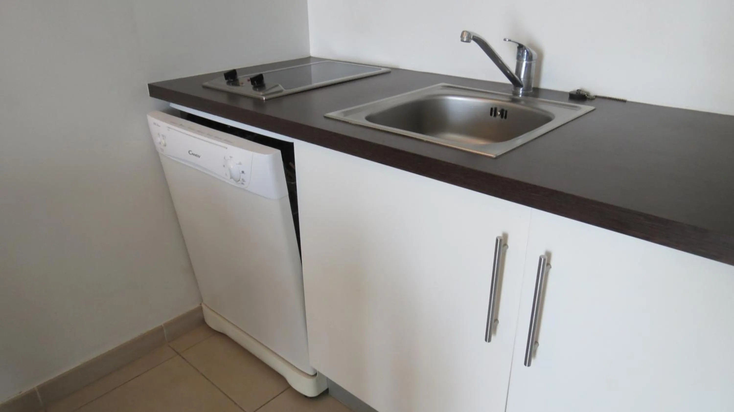 Kitchen or kitchenette in Residence Services Calypso Calanques Plage