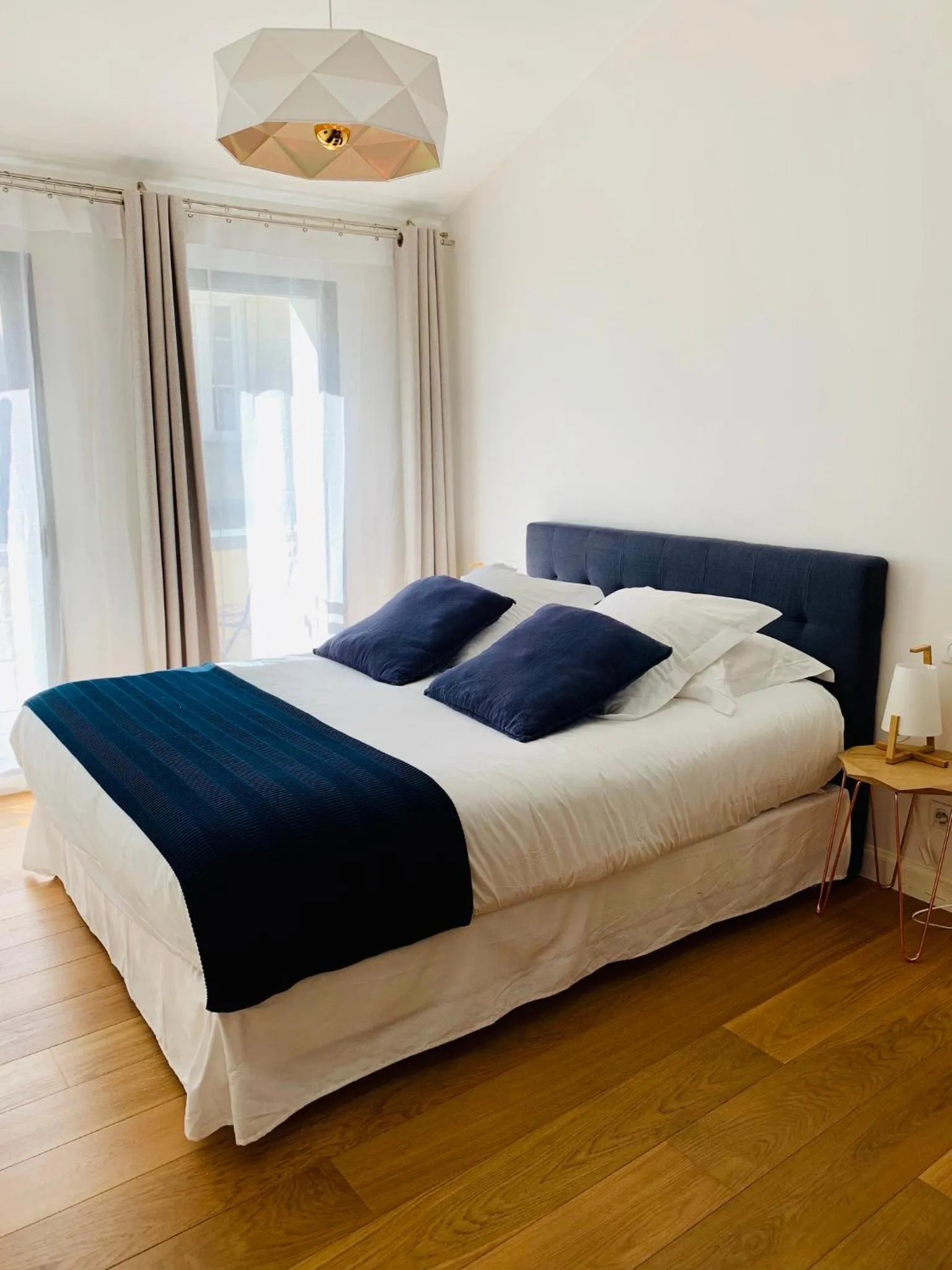 Bed in La Maison Odeia Bordeaux Centre