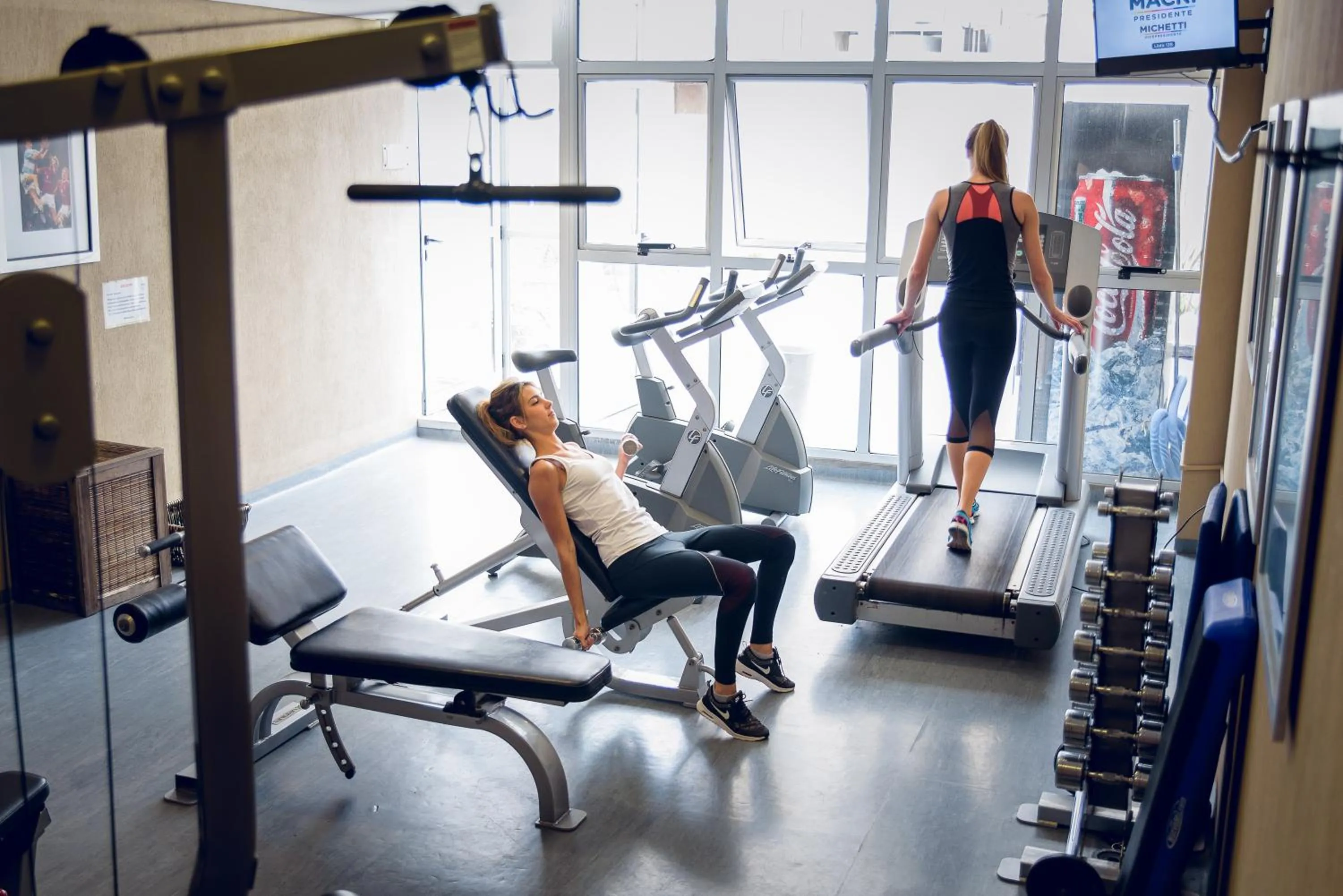 Fitness centre/facilities in Land Plaza Hotel