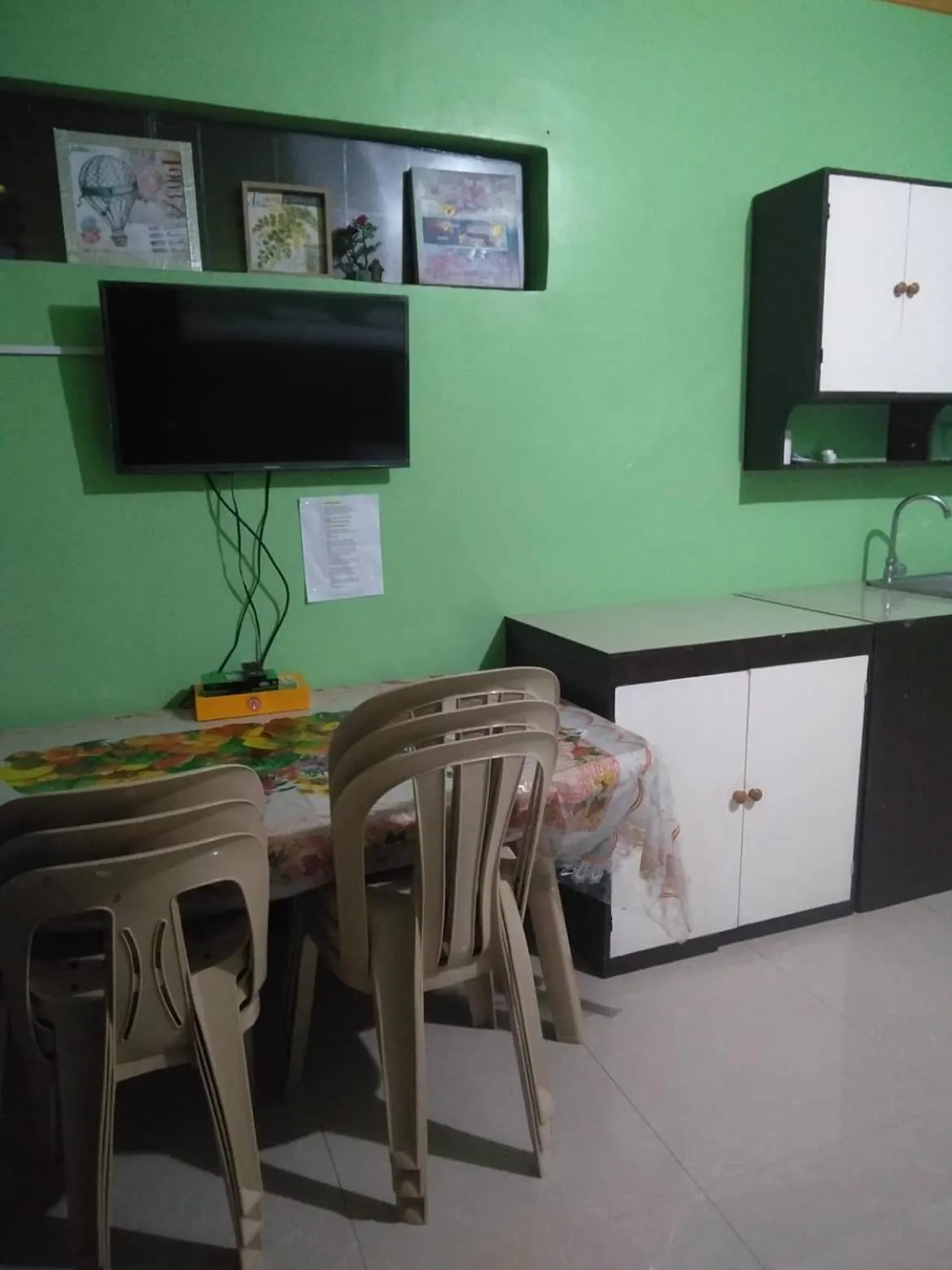 TV and multimedia in A's Azotea de Bohol