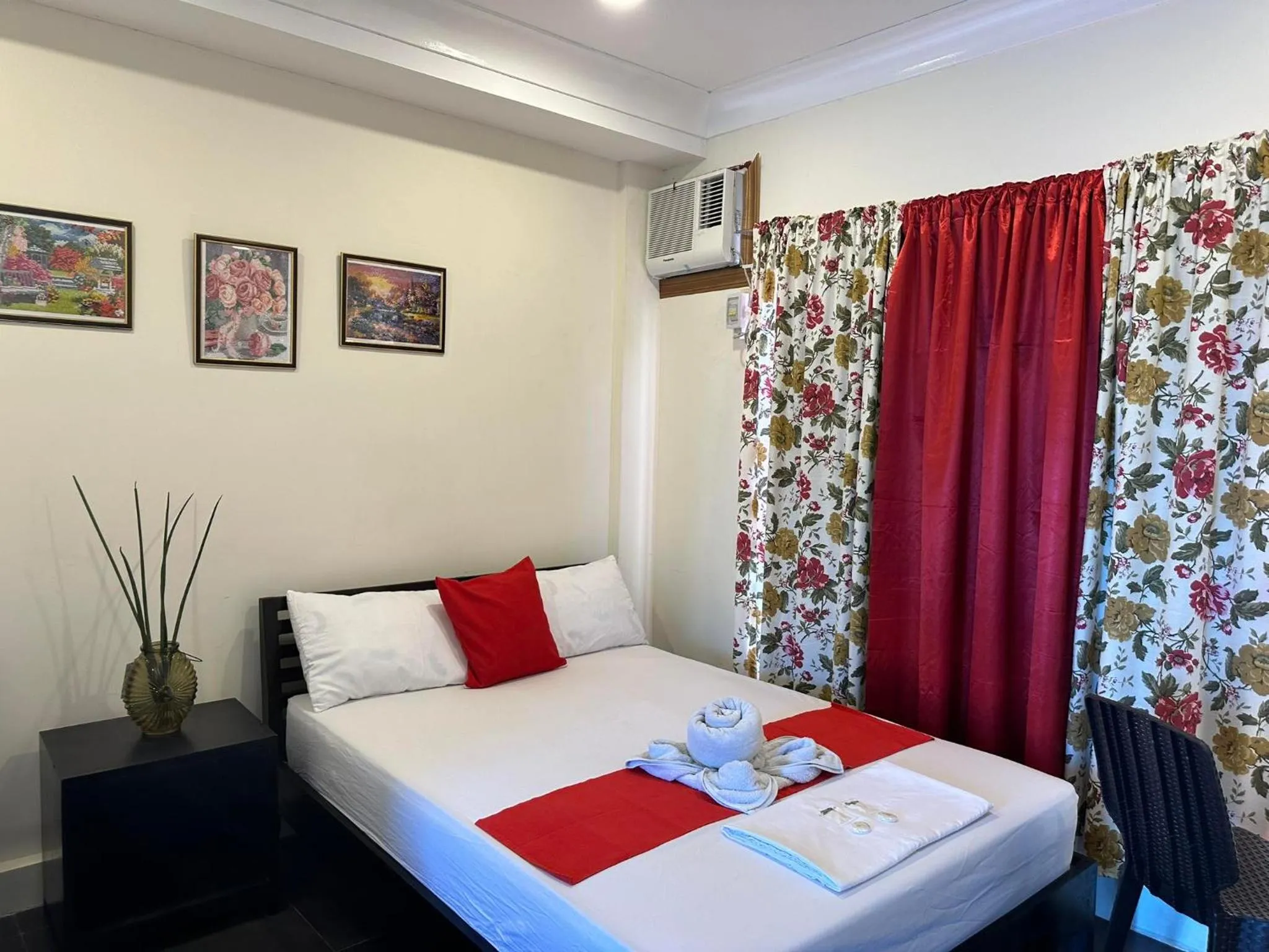 Bed in A's Azotea de Bohol