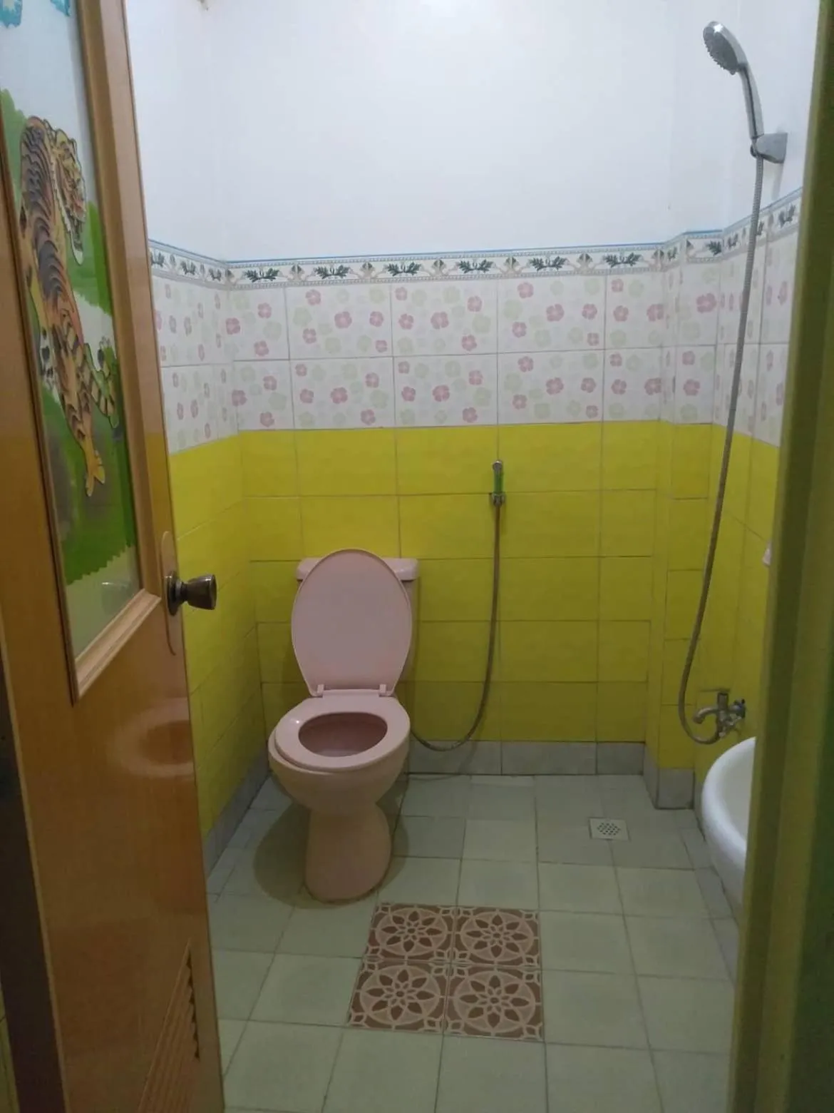Bathroom in A's Azotea de Bohol