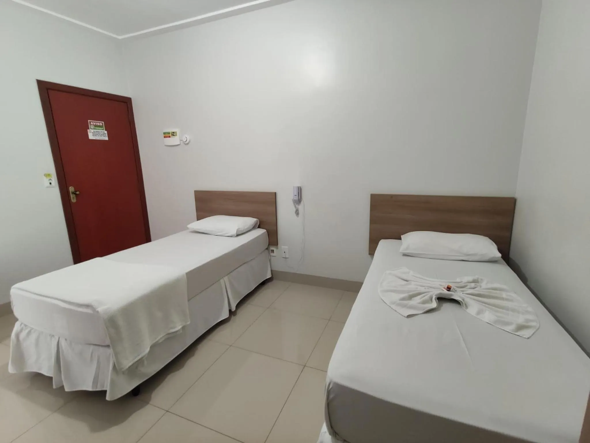 Bed in Cemarim Hotel