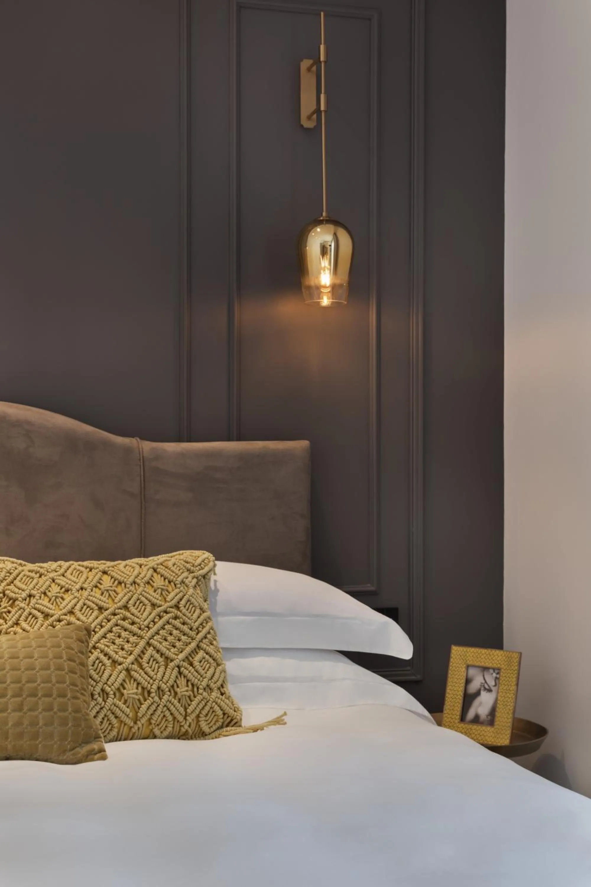 Bed in Hotel Jacob Samuel by Prima Hotels