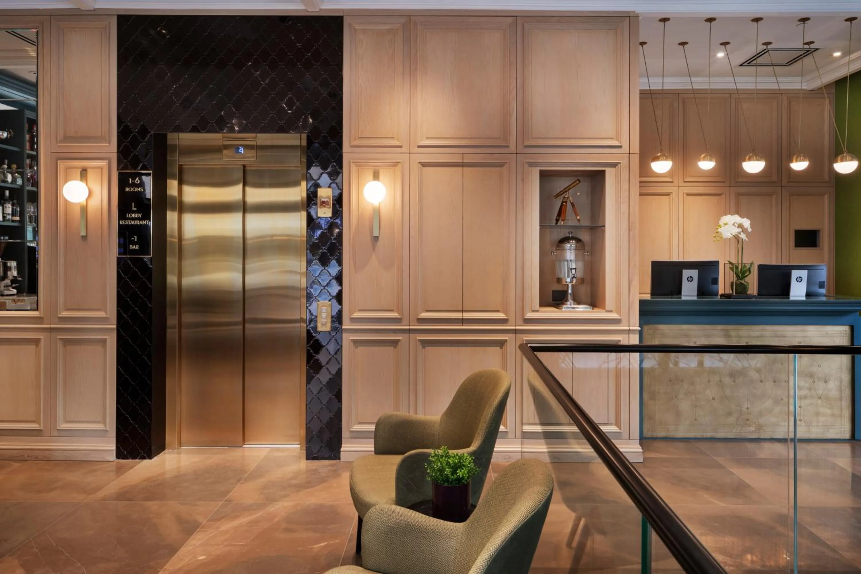 Lobby or reception in Hotel Jacob Samuel by Prima Hotels