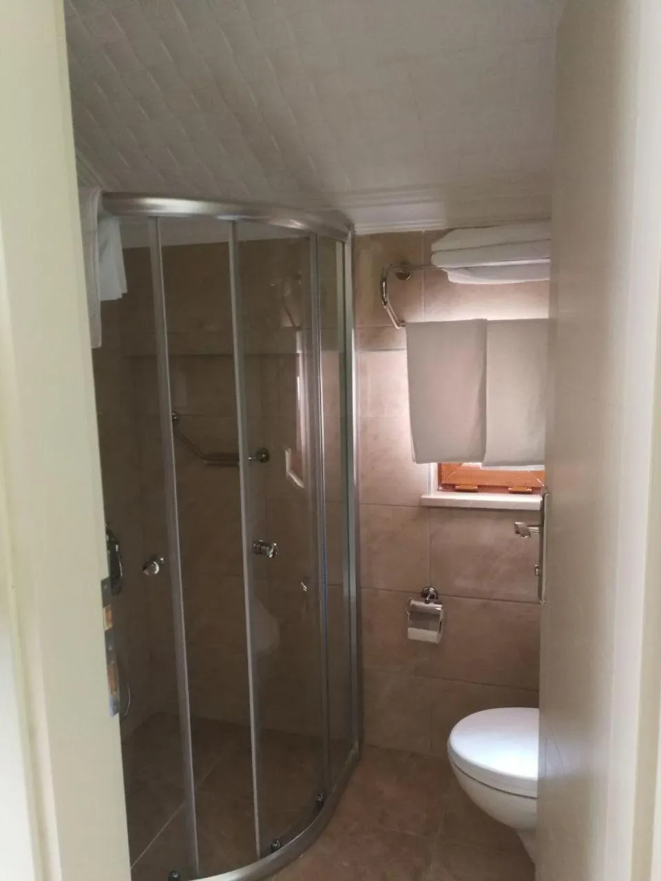 Shower in Hamsikoy Hotel