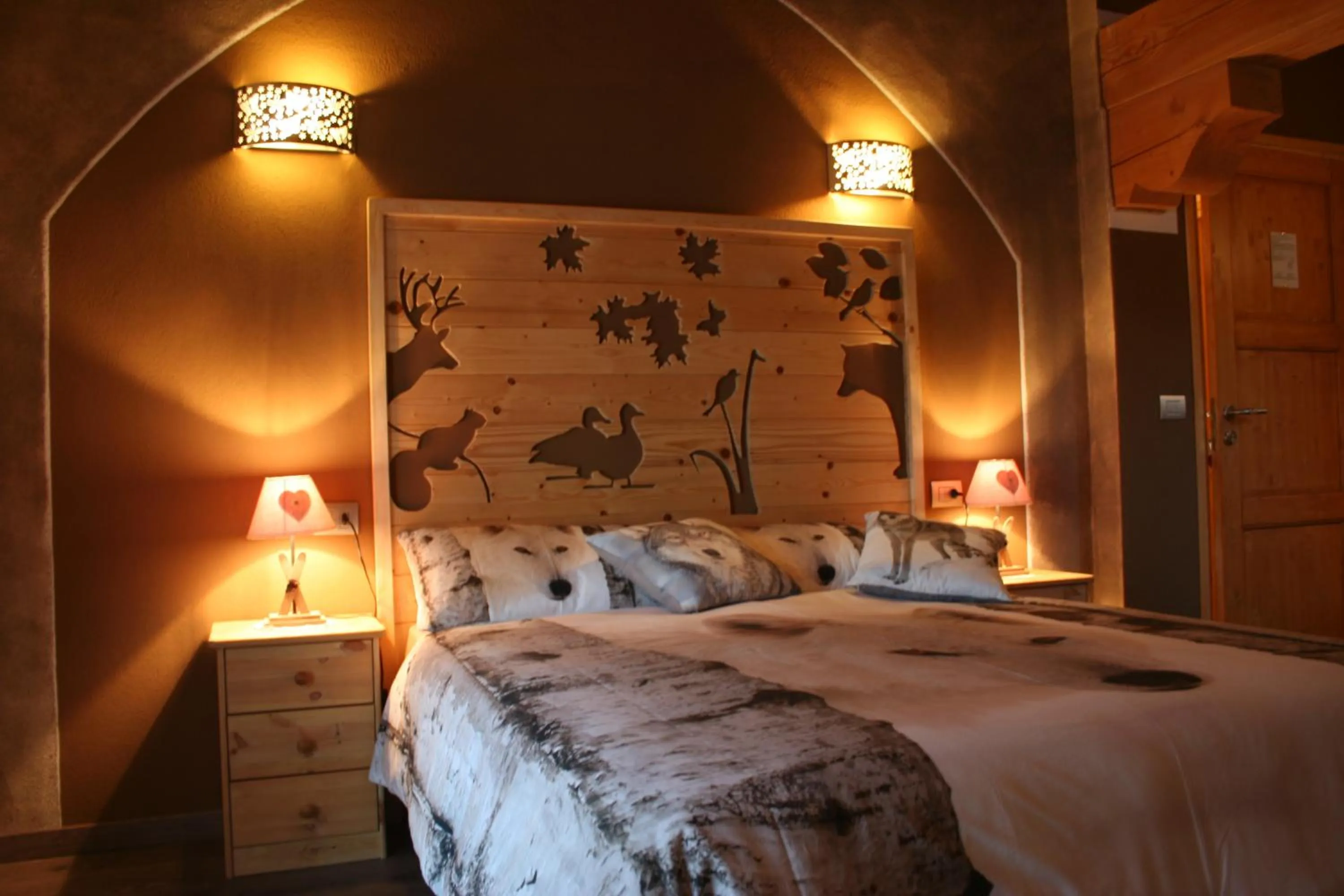 Decorative detail, Bed in La locanda del Mulino