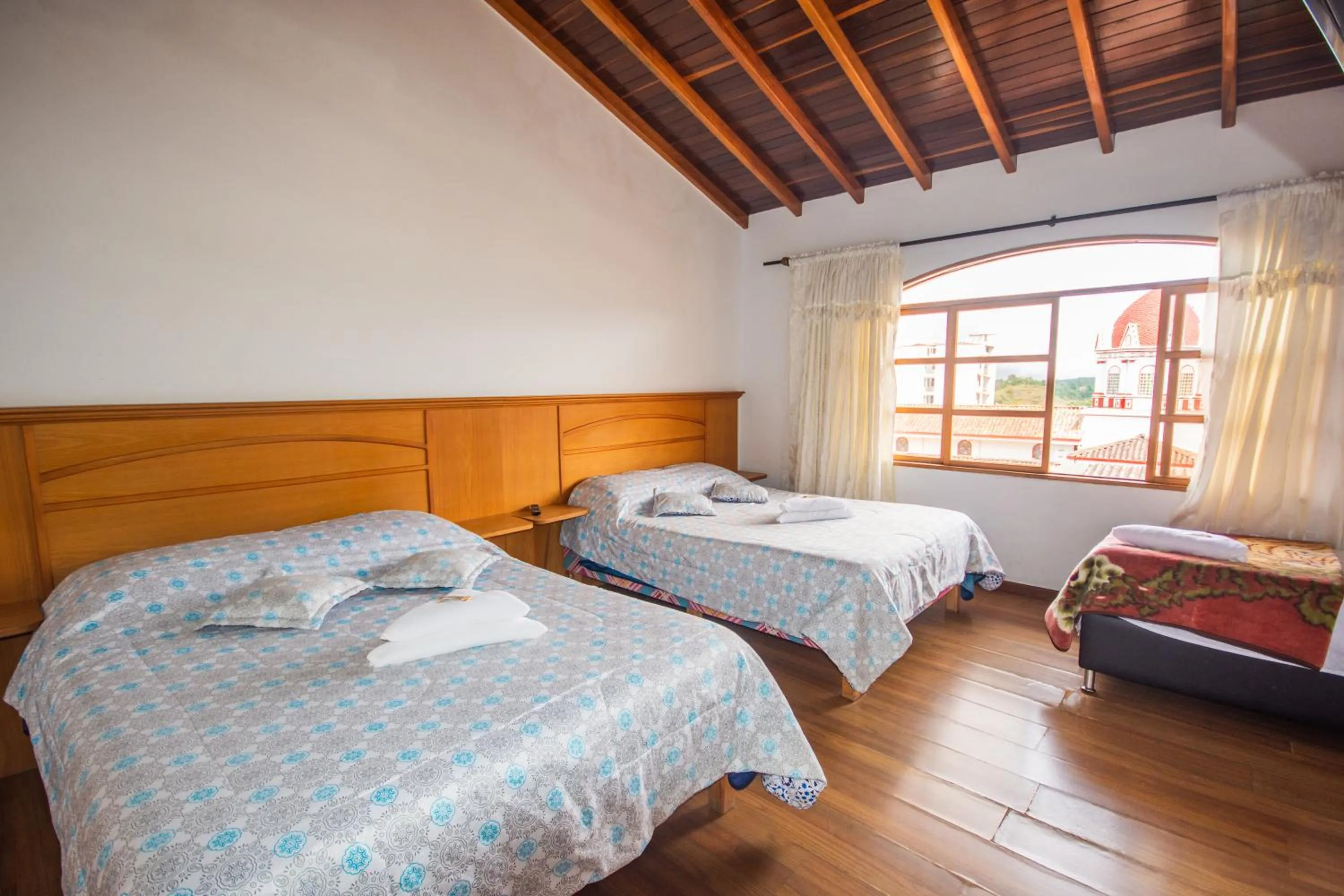 Photo of the whole room, Bed in Hotel Real Guatapé