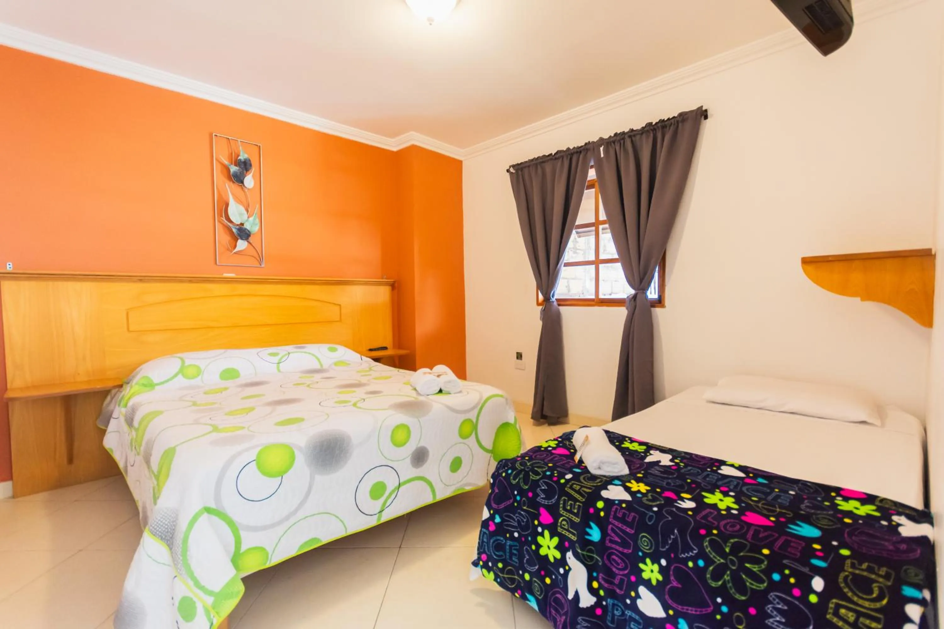 Photo of the whole room, Bed in Hotel Real Guatapé