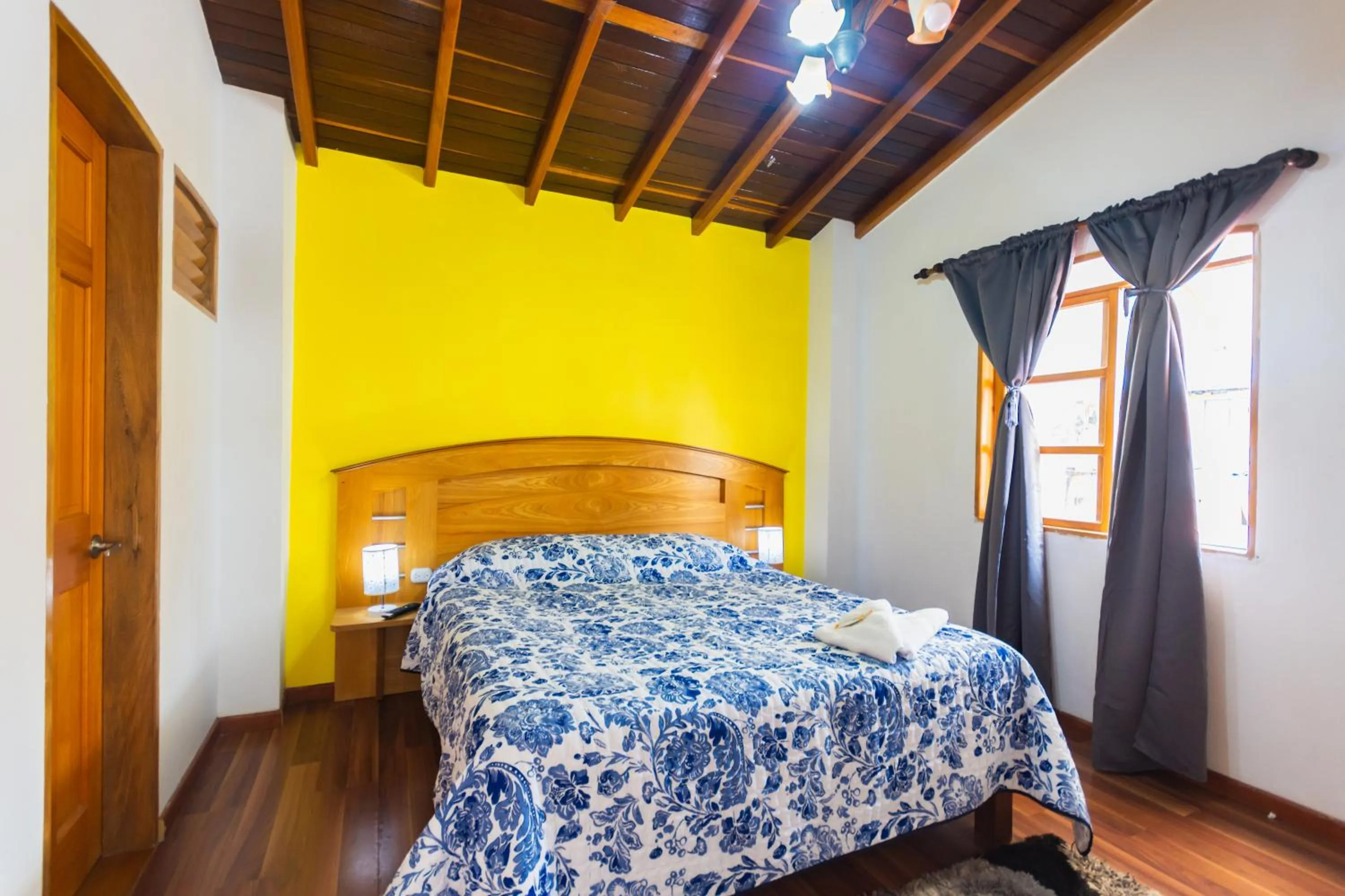 Bedroom, Bed in Hotel Real Guatapé