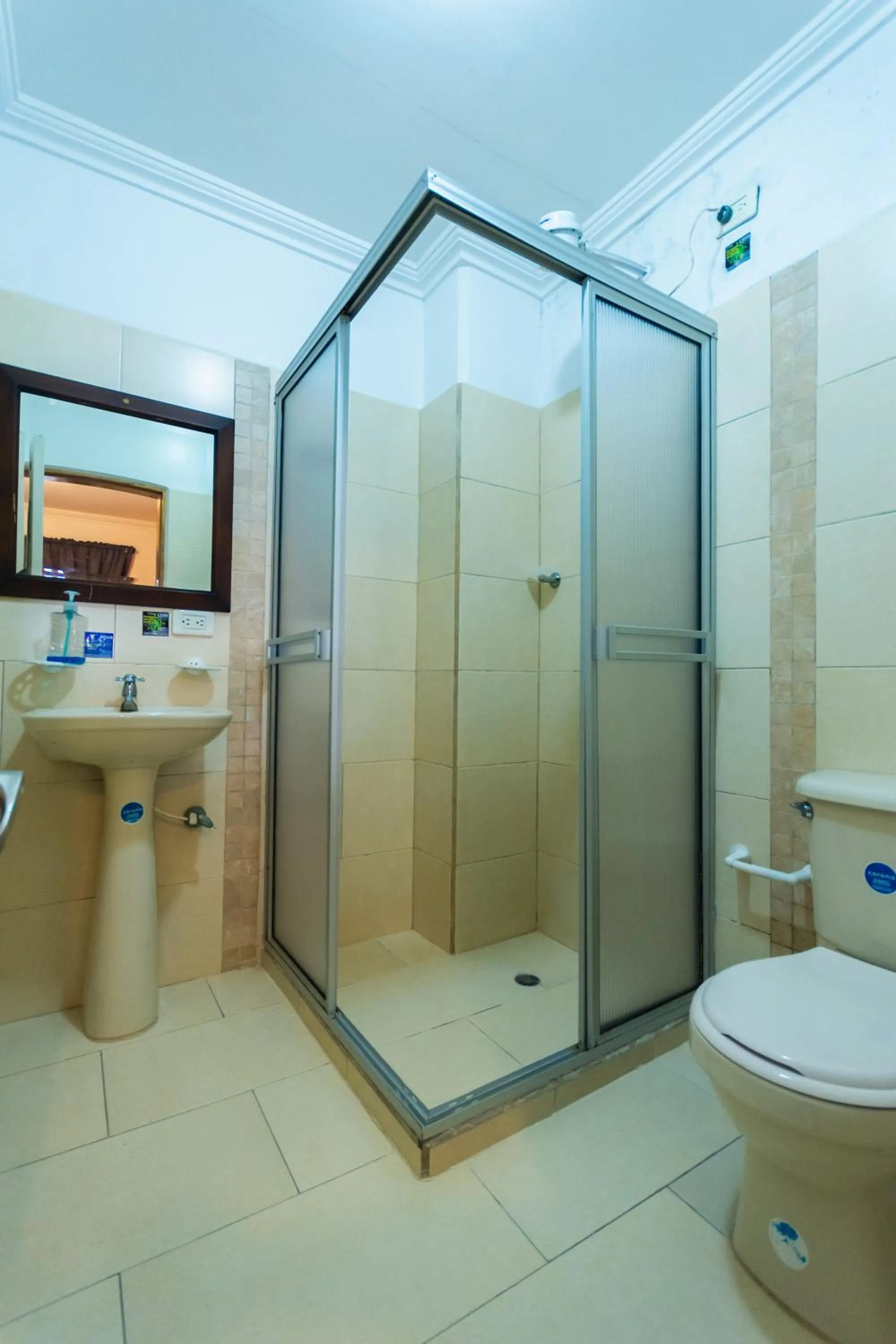 Bathroom in Hotel Real Guatapé