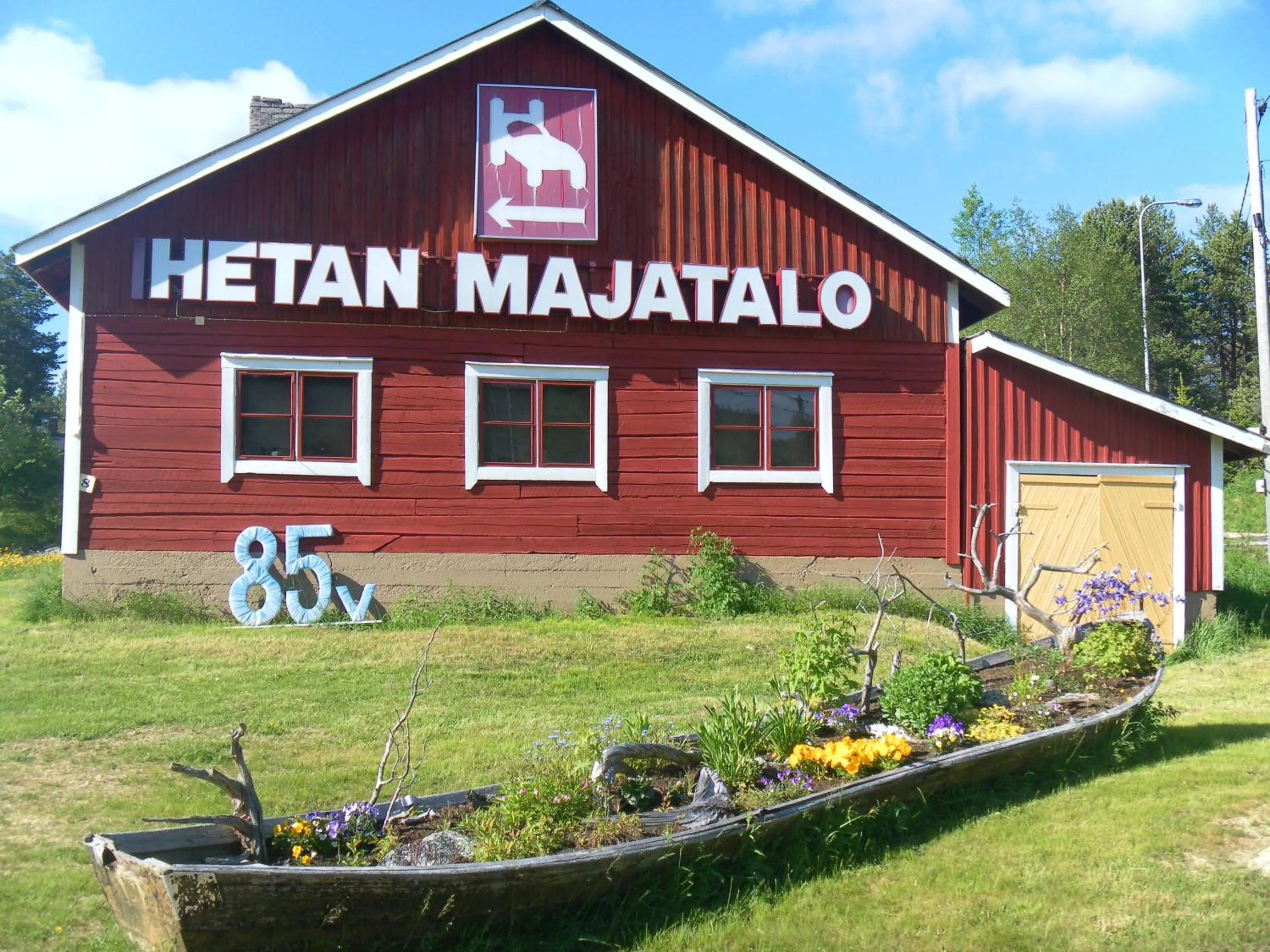 Property building in Hotel Hetan Majatalo