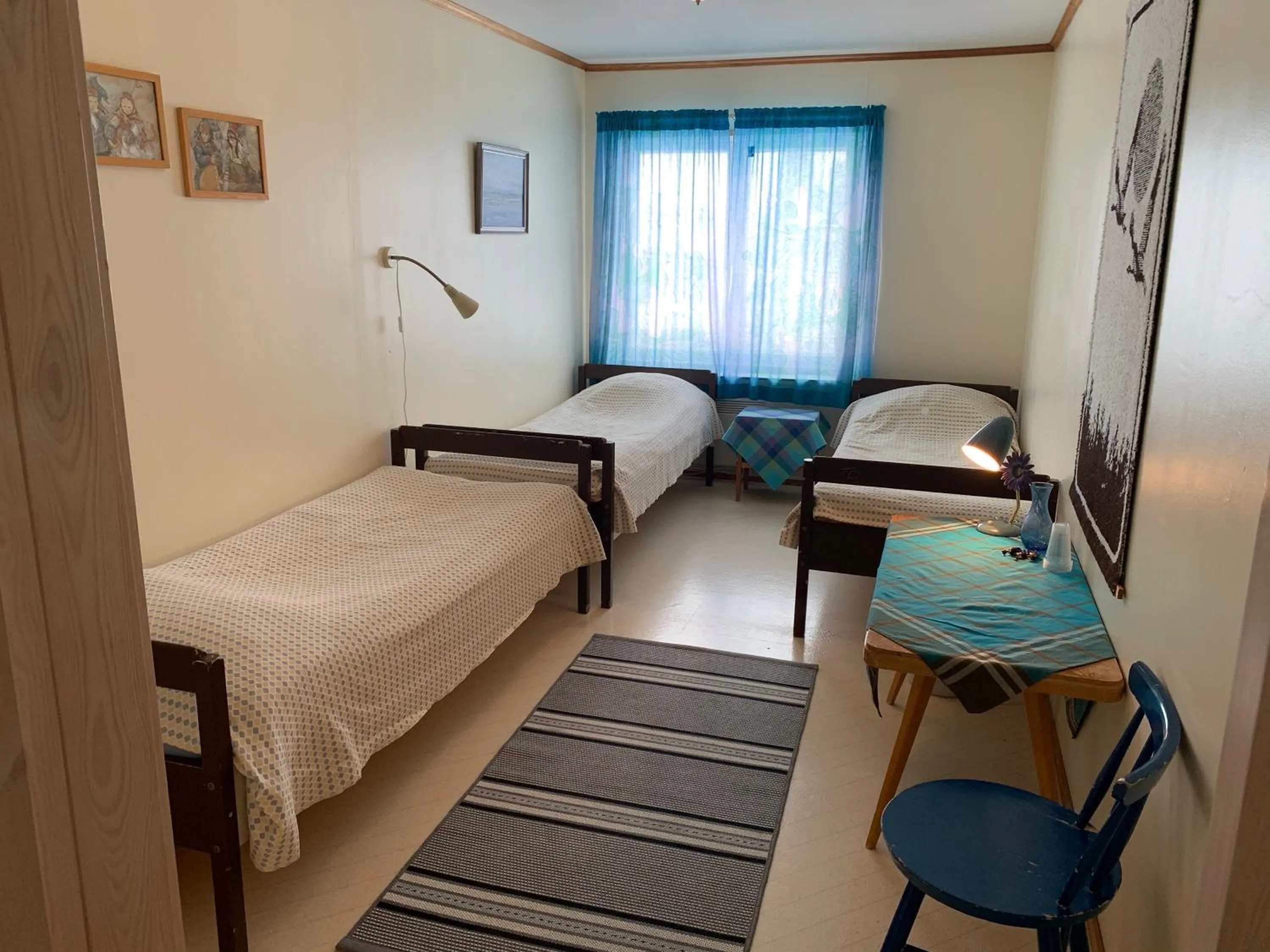 Photo of the whole room, Bed in Hotel Hetan Majatalo