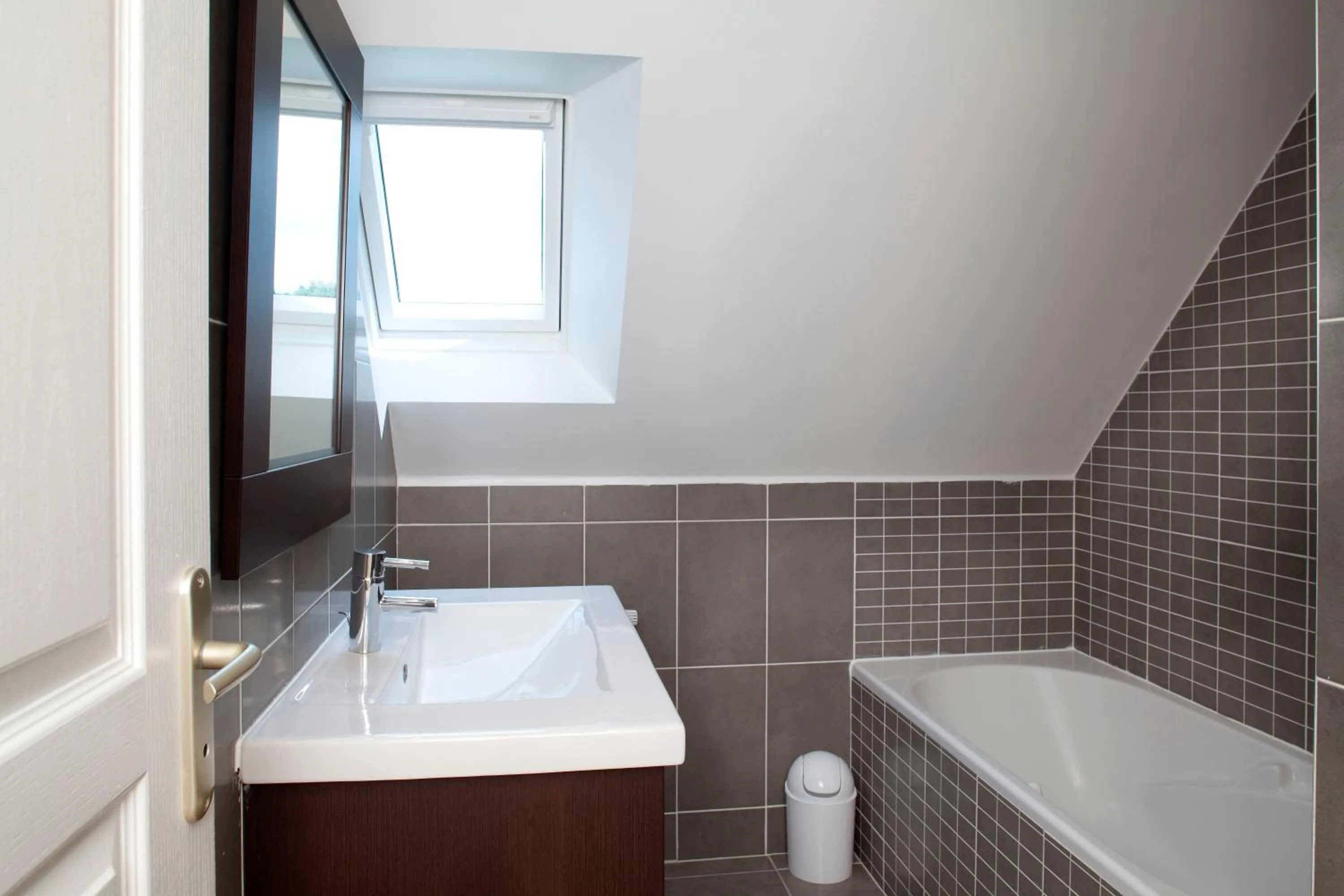 Bathroom in Le Village Cancalais