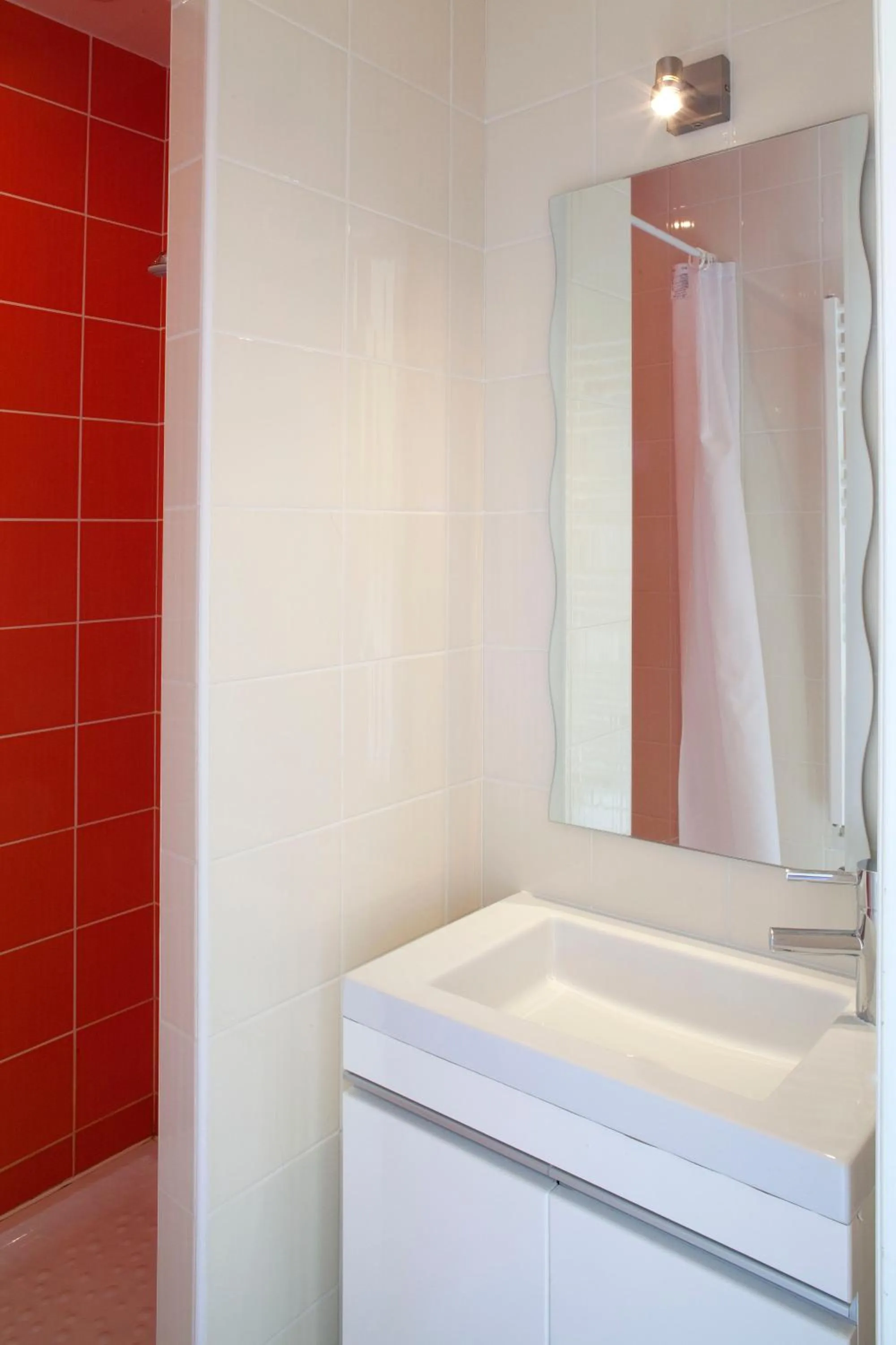 Bathroom in Le Village Cancalais