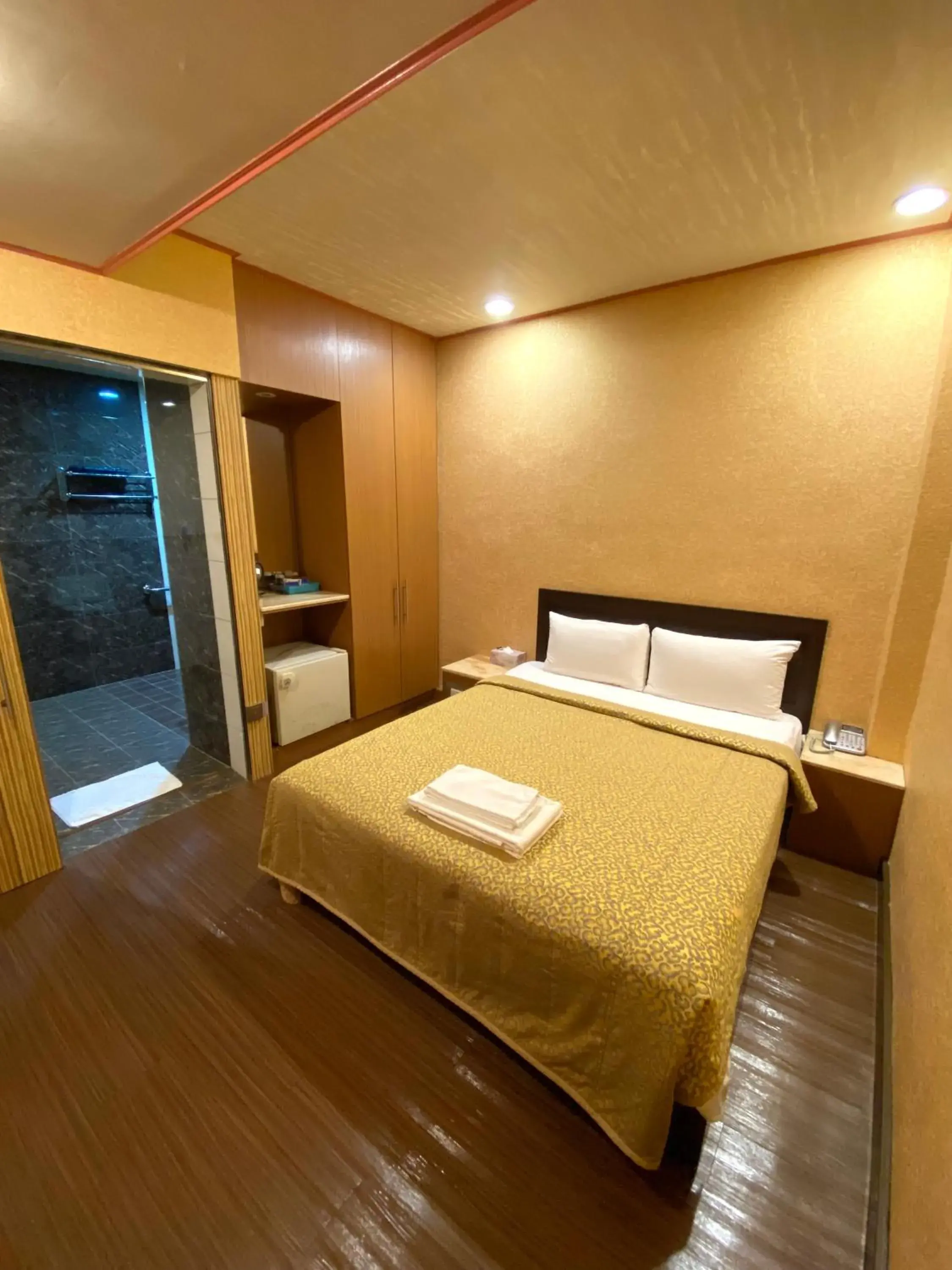 Accessible Double Room - No Window in Hotel Lee-Chan Accessible Double Room - No Window in Hotel Lee-Chan