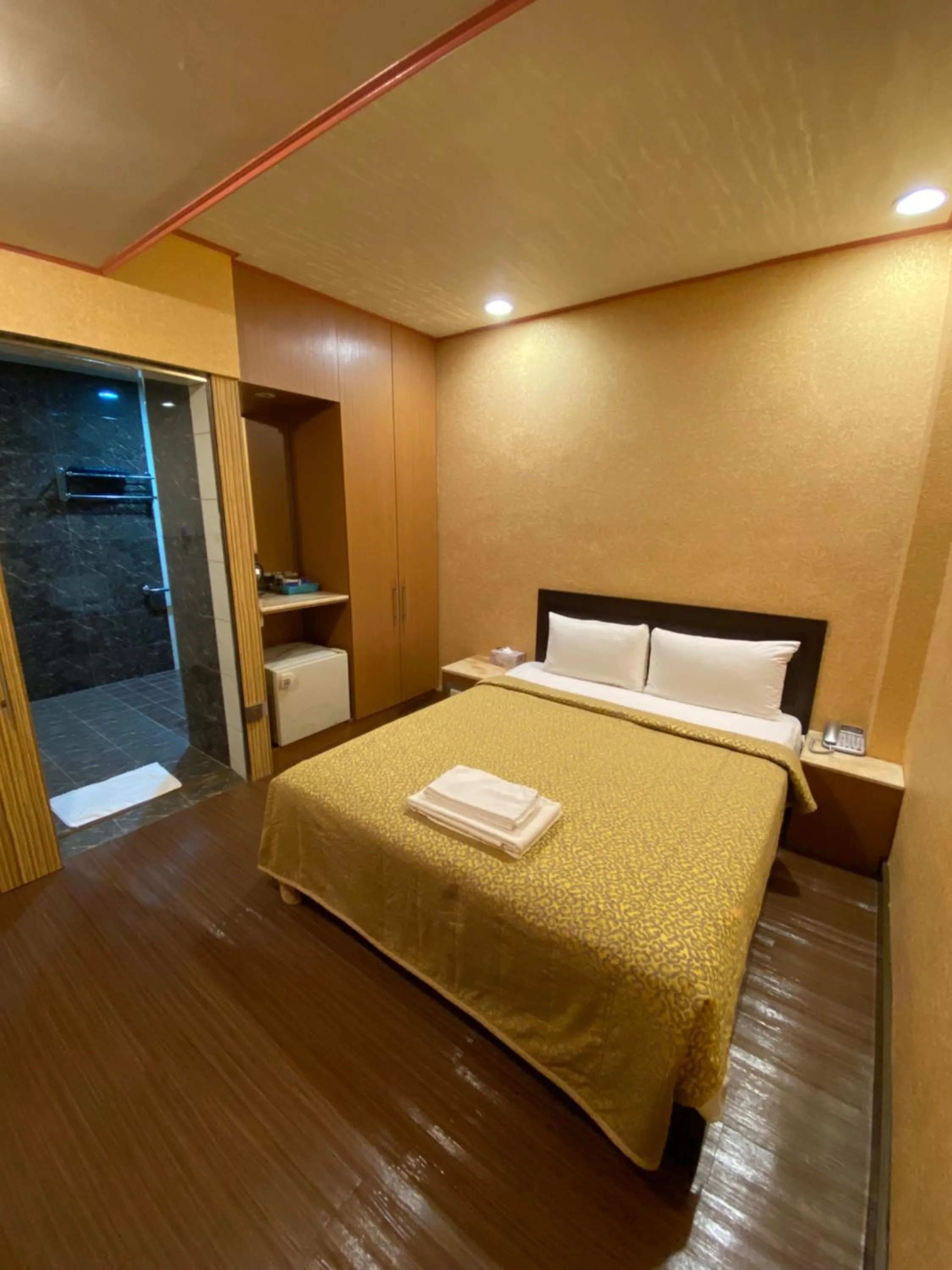 Bed in Hotel Lee-Chan