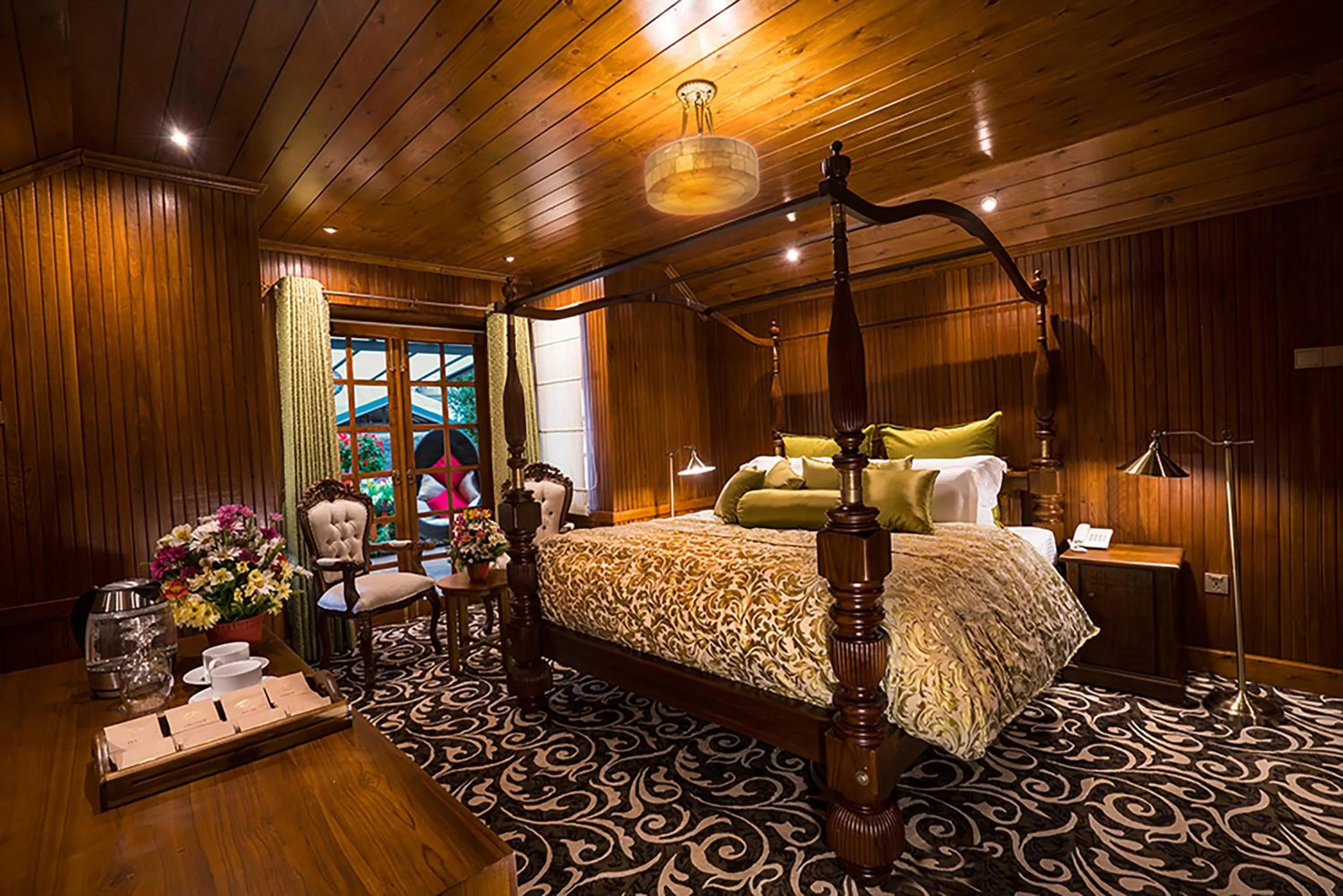 Photo of the whole room, Bed in La Grande Villa
